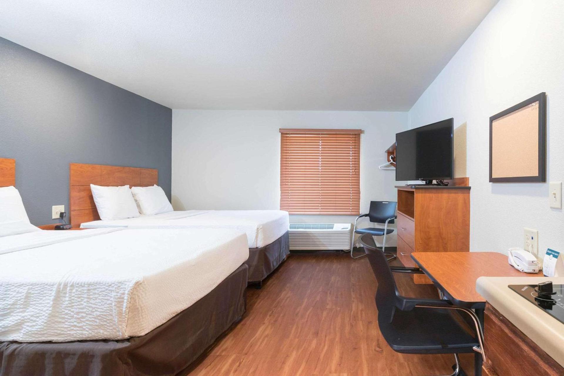 WoodSpring Suites Lafayette photo 13