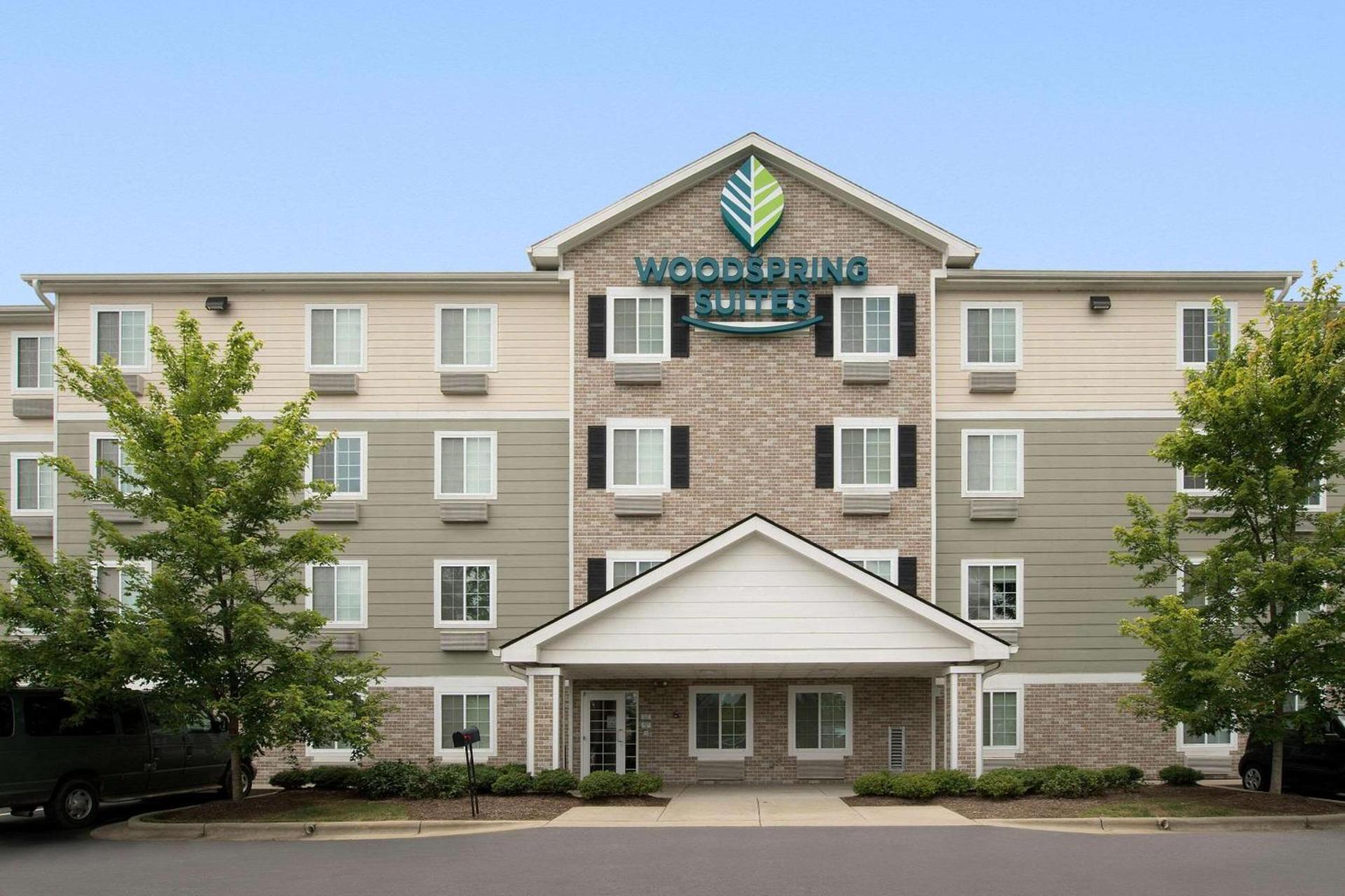 WoodSpring Suites Raleigh Apex photo 2