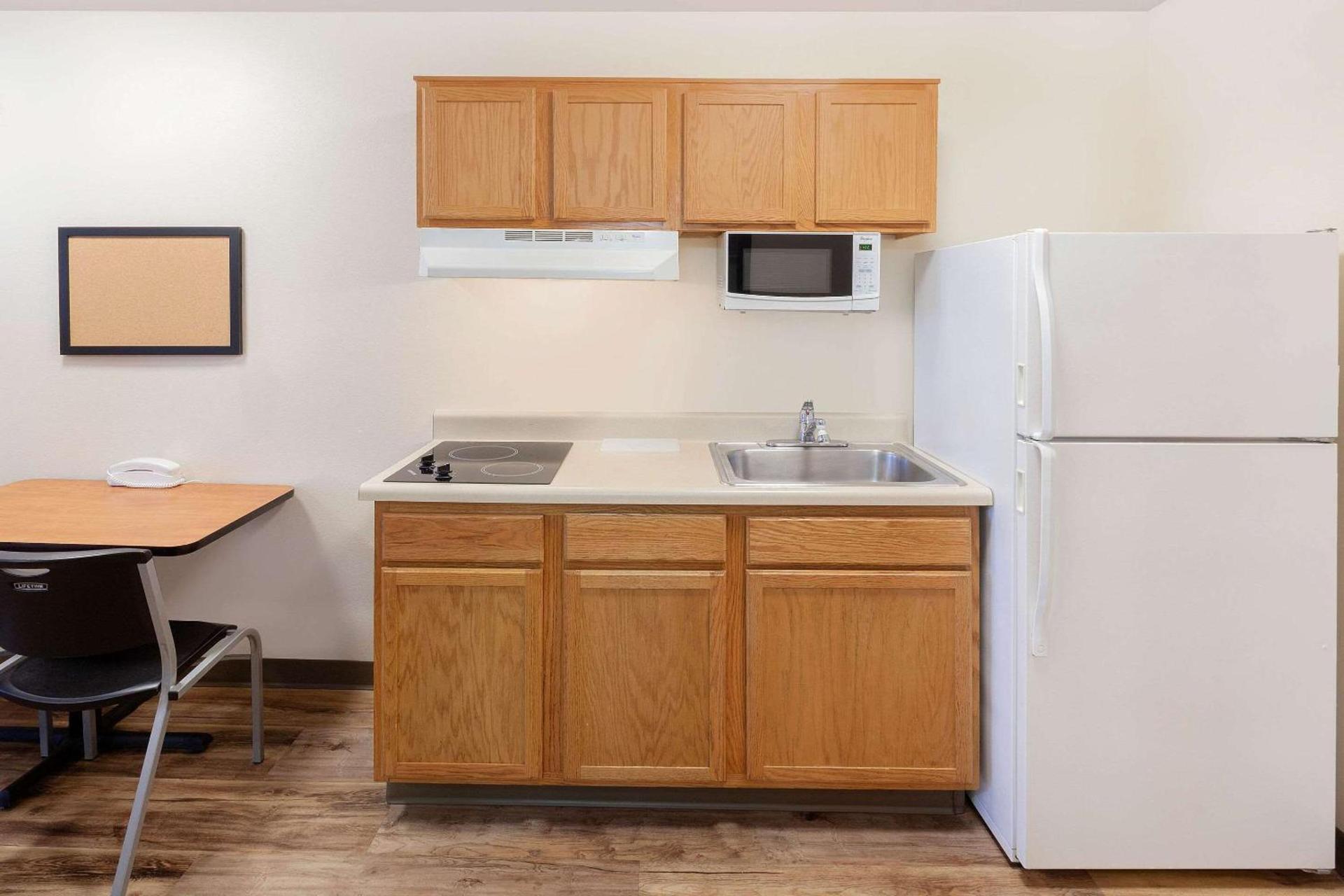 WoodSpring Suites Ankeny Des Moines photo 11