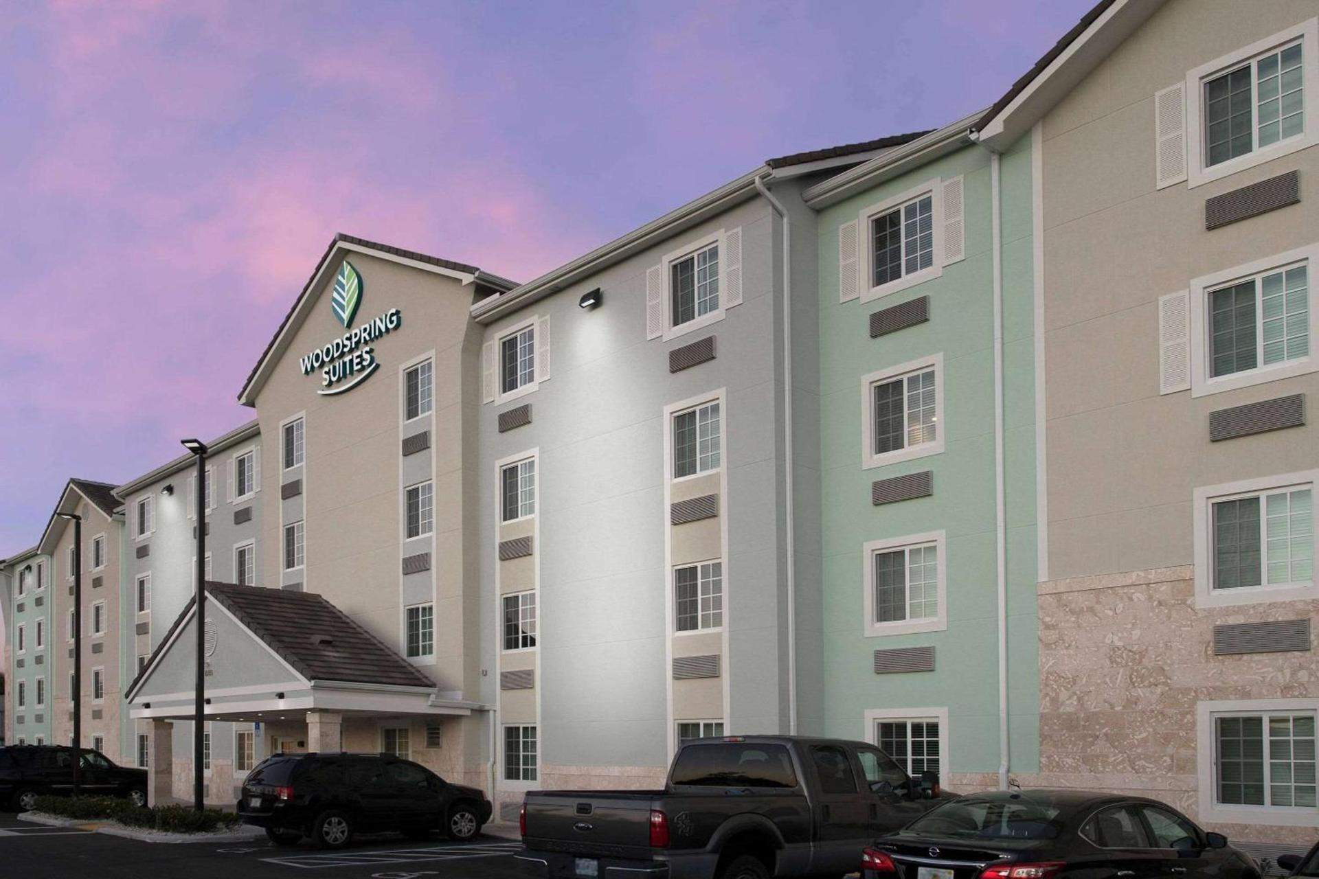 WoodSpring Suites Miami Southwest photo 4