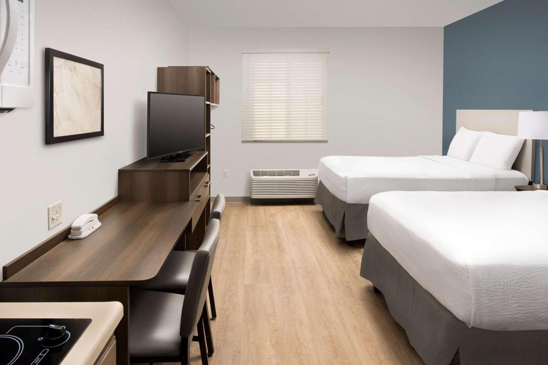 WoodSpring Suites Miami Southwest photo 10