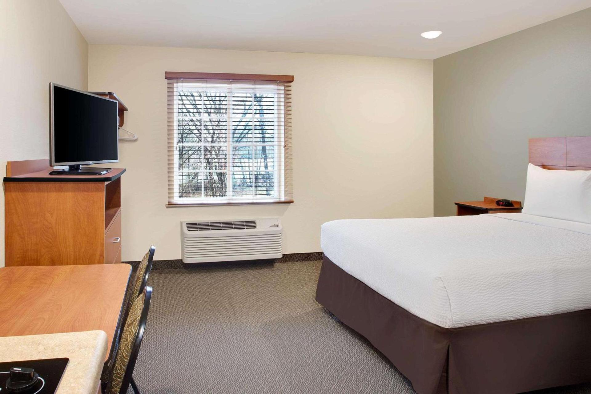 WoodSpring Suites Virginia Beach photo 7