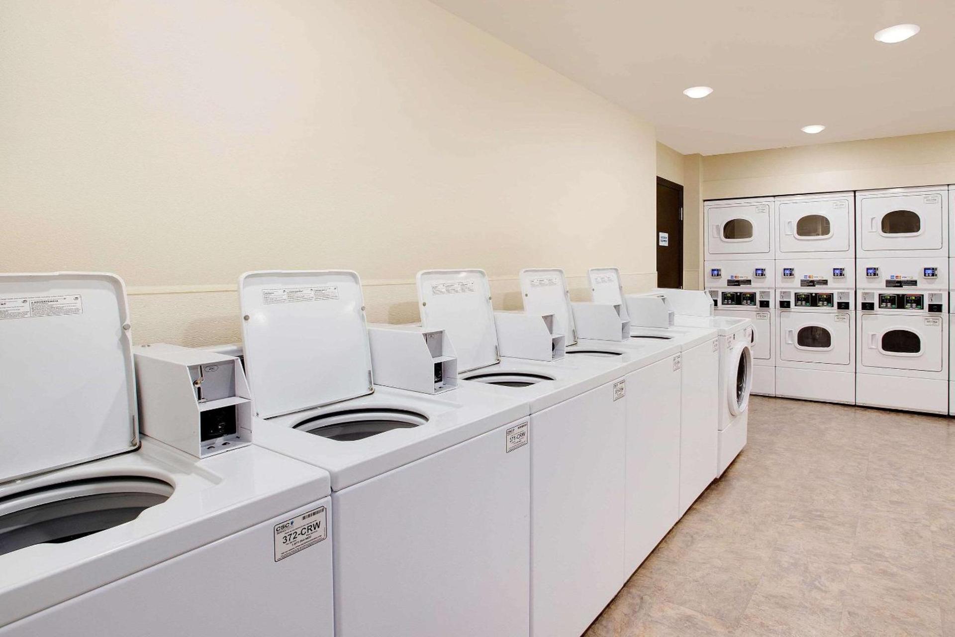 WoodSpring Suites Virginia Beach photo 5