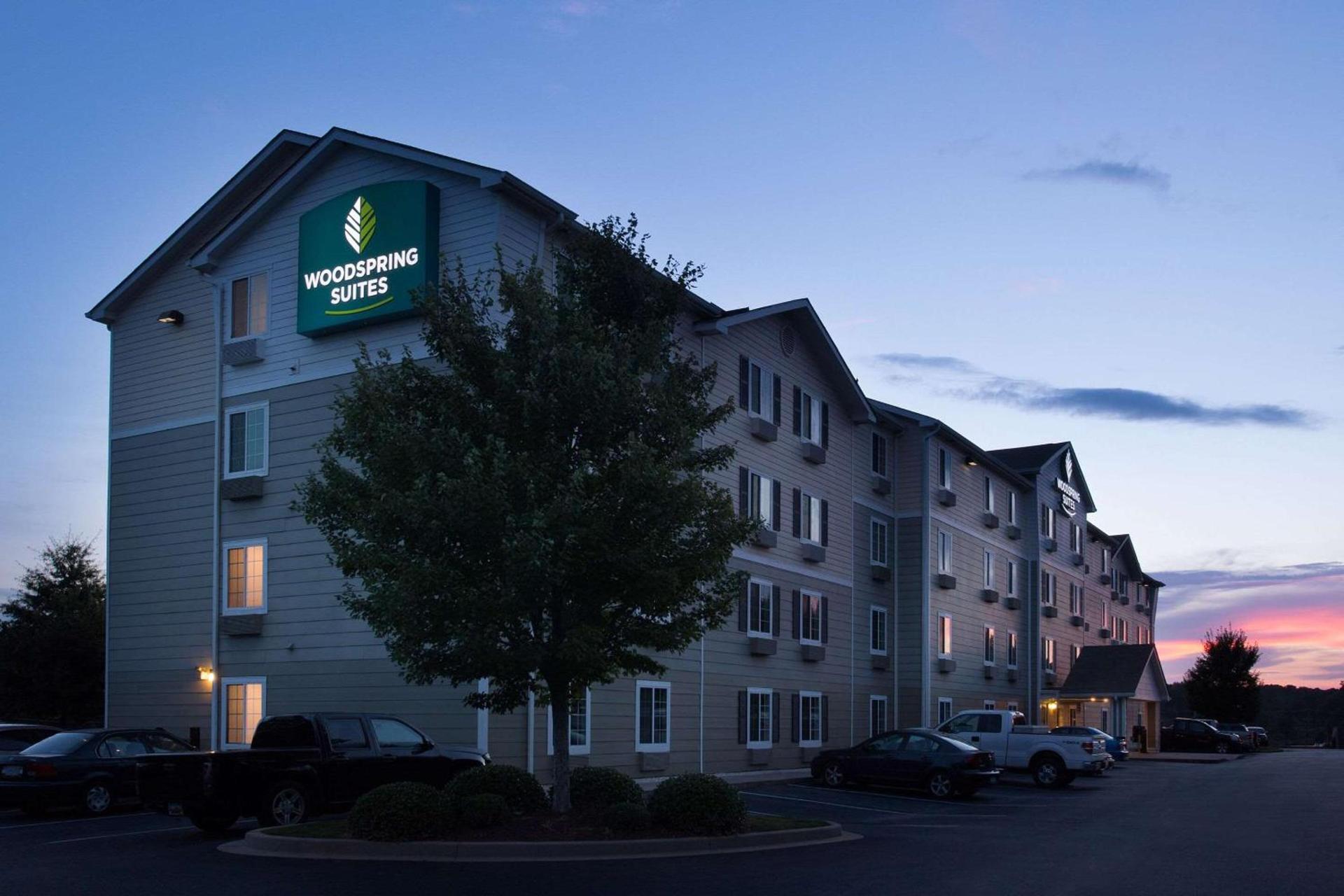 WoodSpring Suites Greenville Simpsonville photo 3