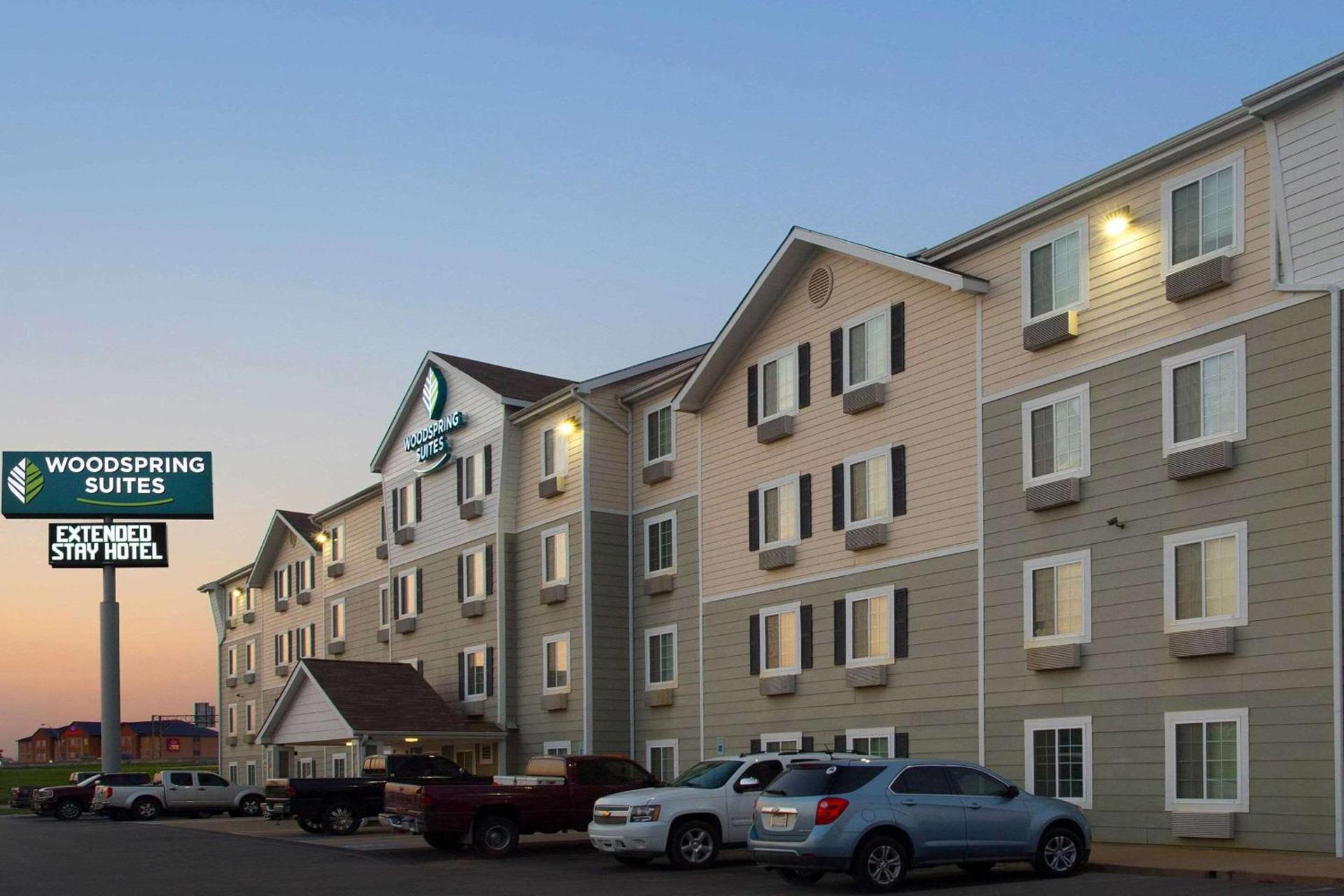 WoodSpring Suites Waco near University photo 2