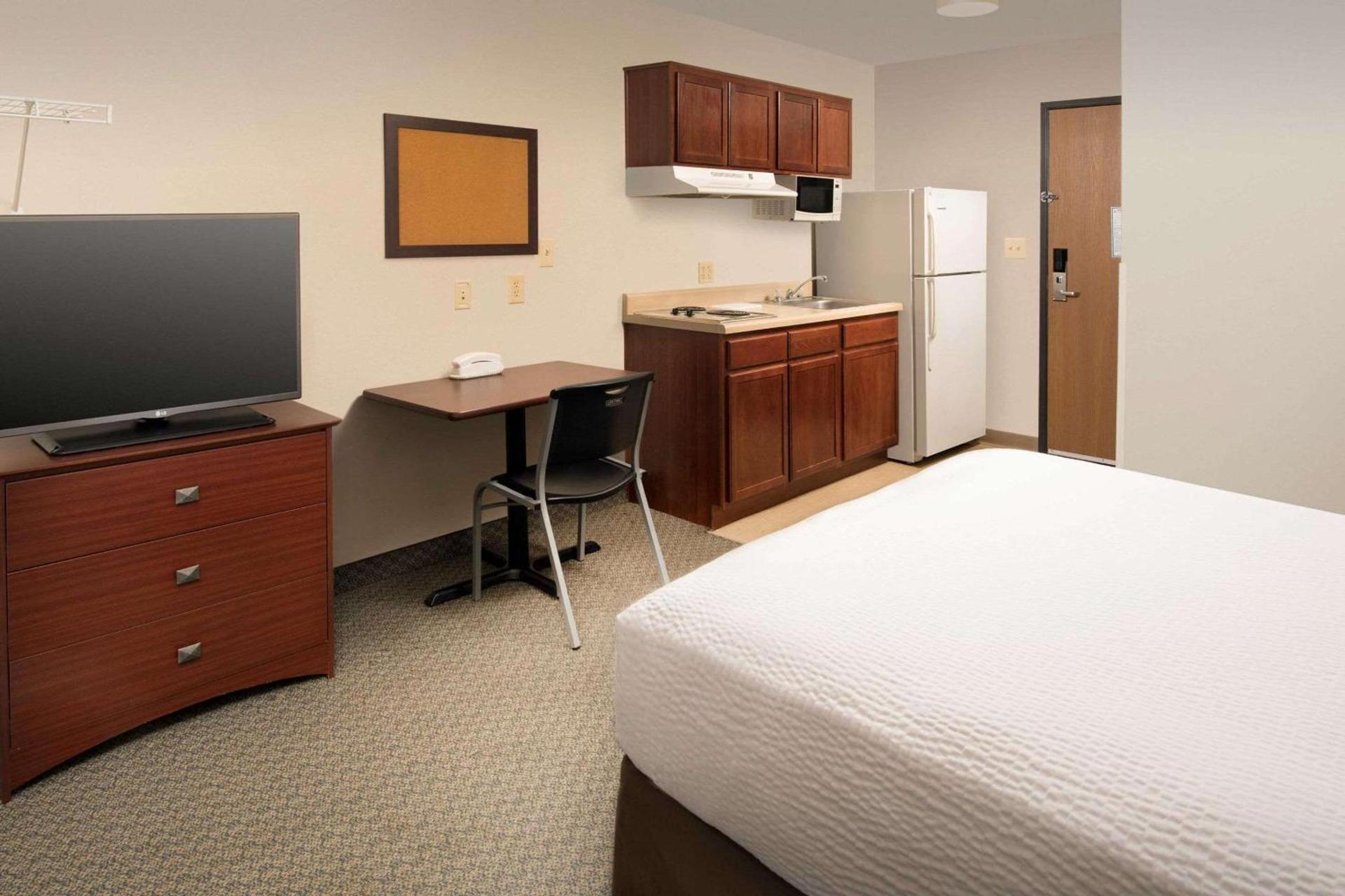 WoodSpring Suites Waco near University photo 9