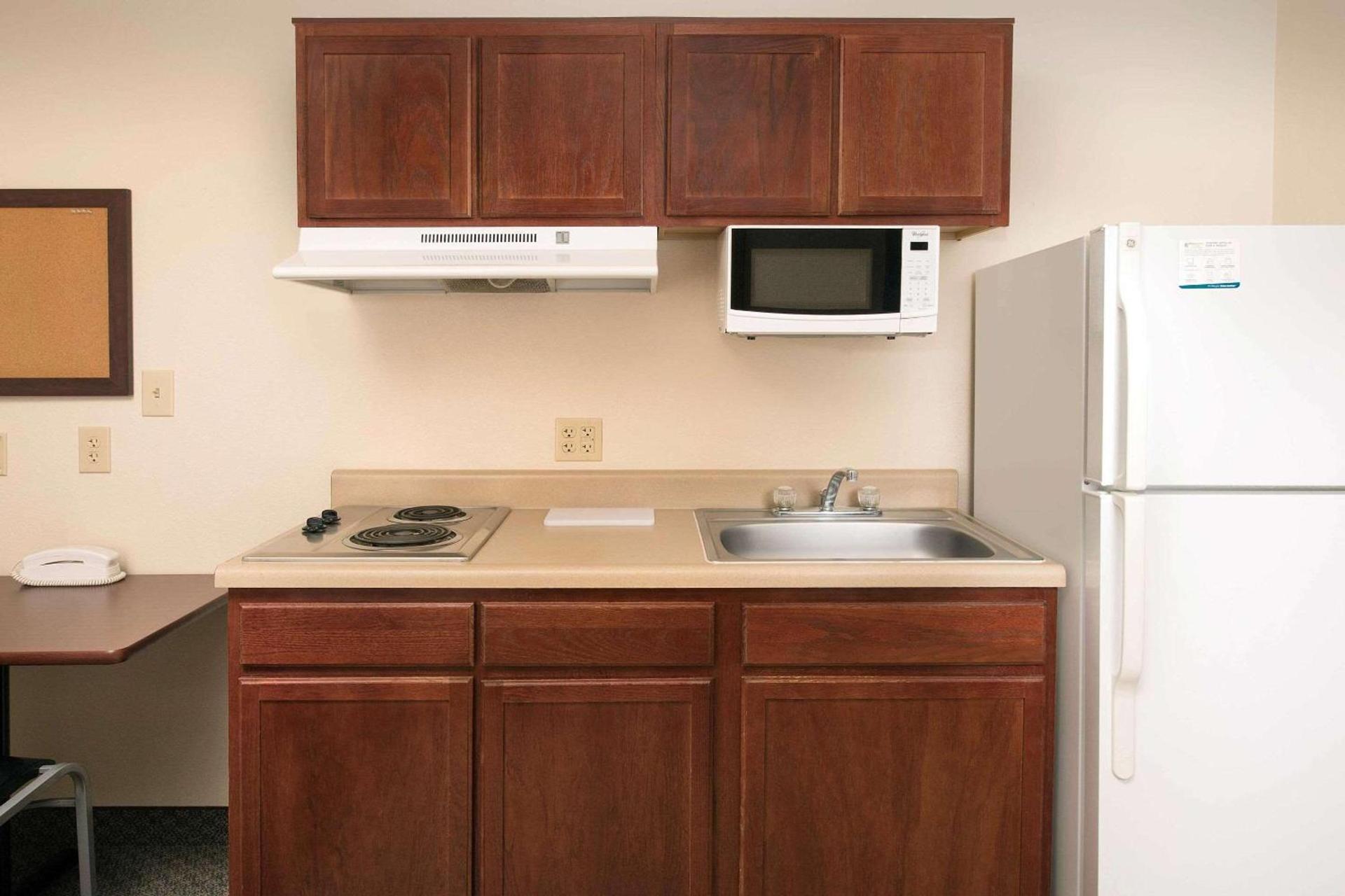 WoodSpring Suites Waco near University photo 10