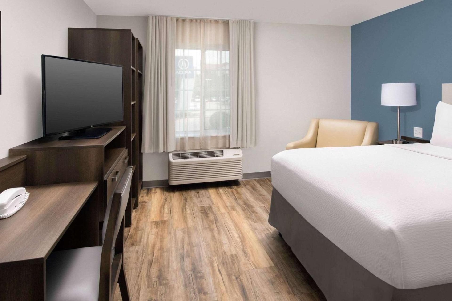 WoodSpring Suites Austin South Central I-35 photo 7