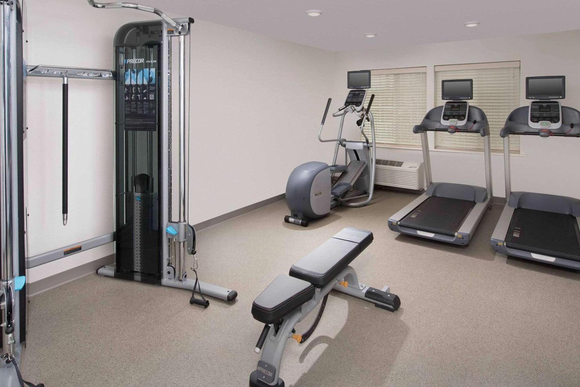 WoodSpring Suites Austin South Central I-35 photo 15