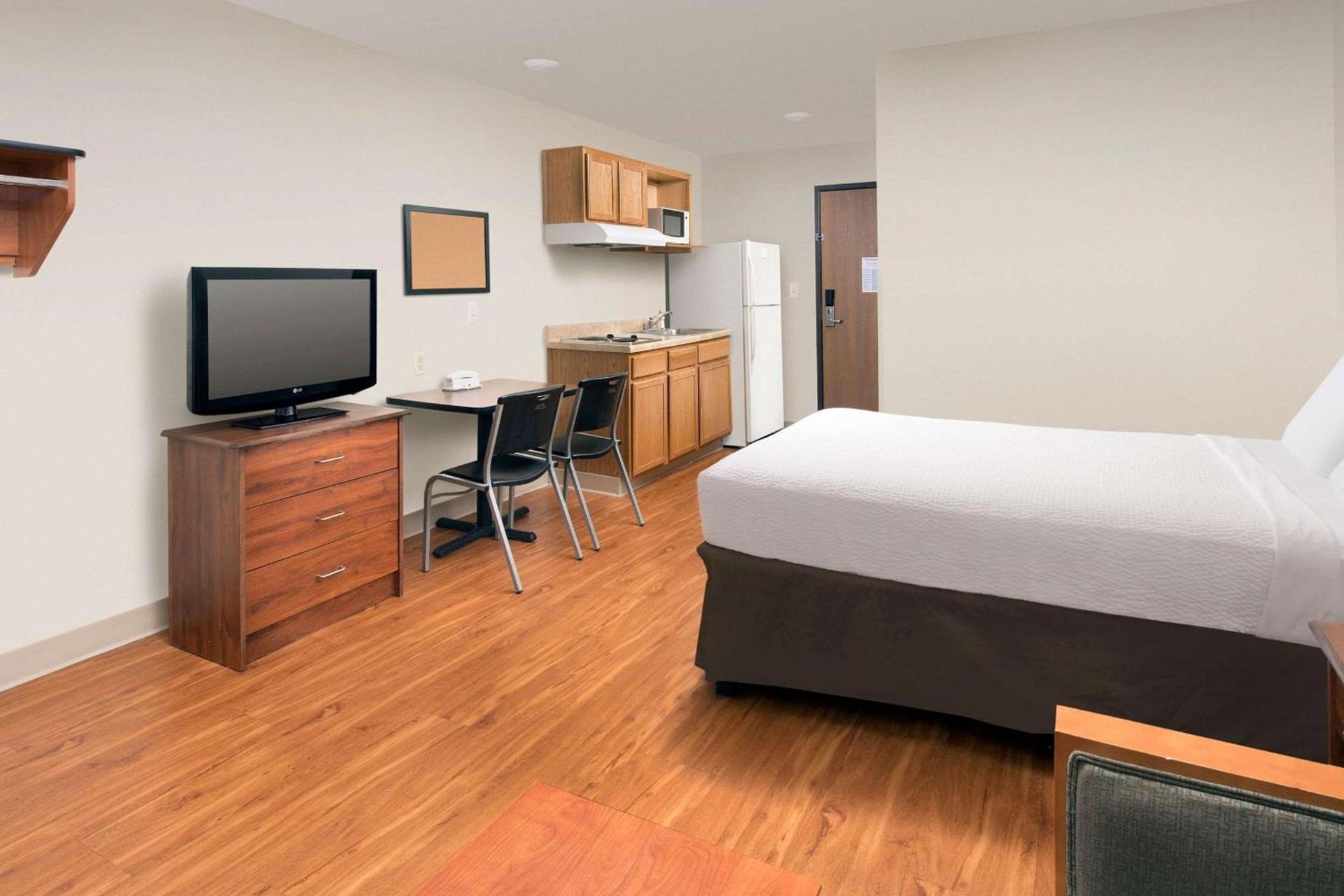 WoodSpring Suites Killeen photo 11