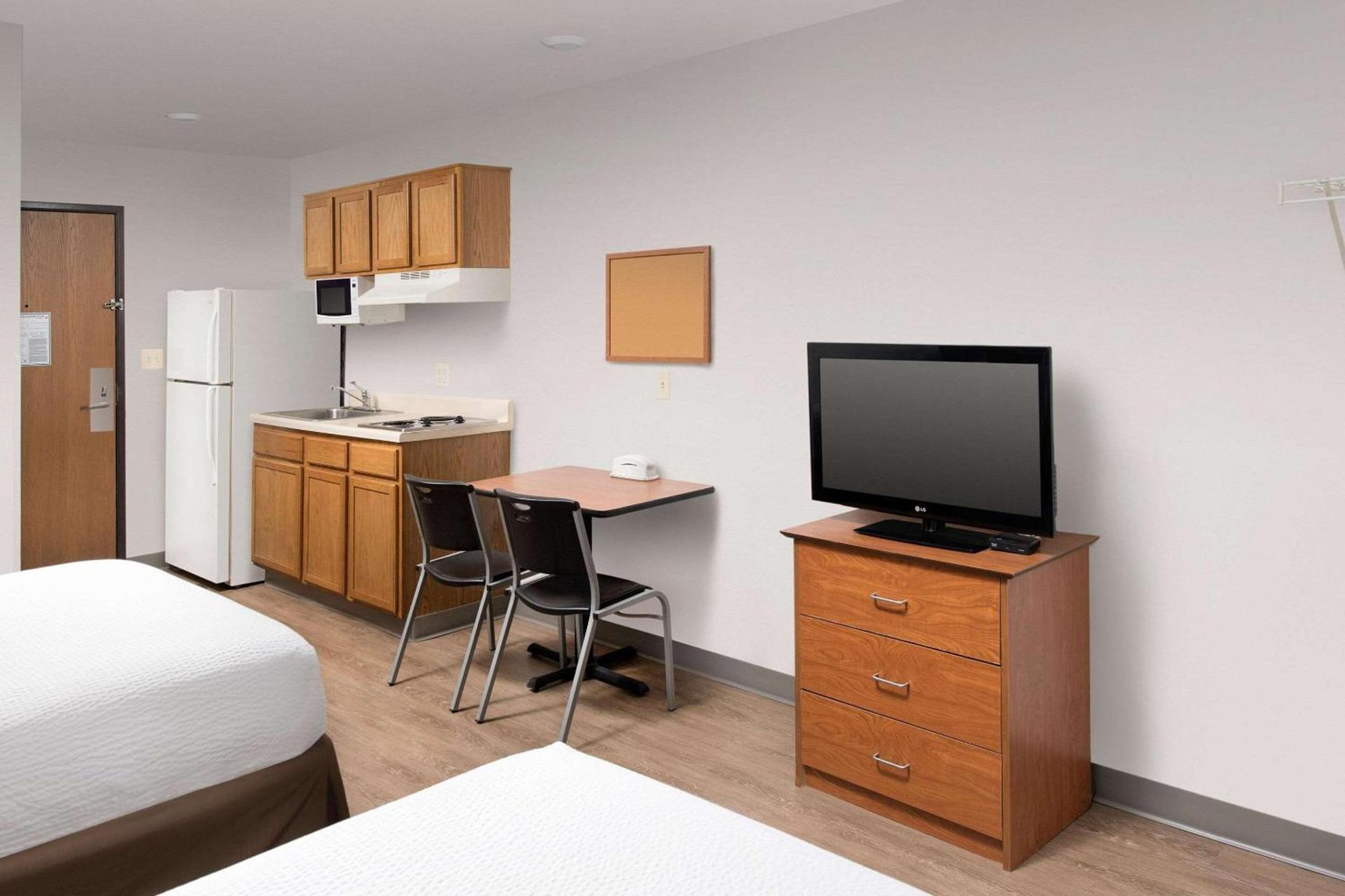 WoodSpring Suites Killeen photo 14
