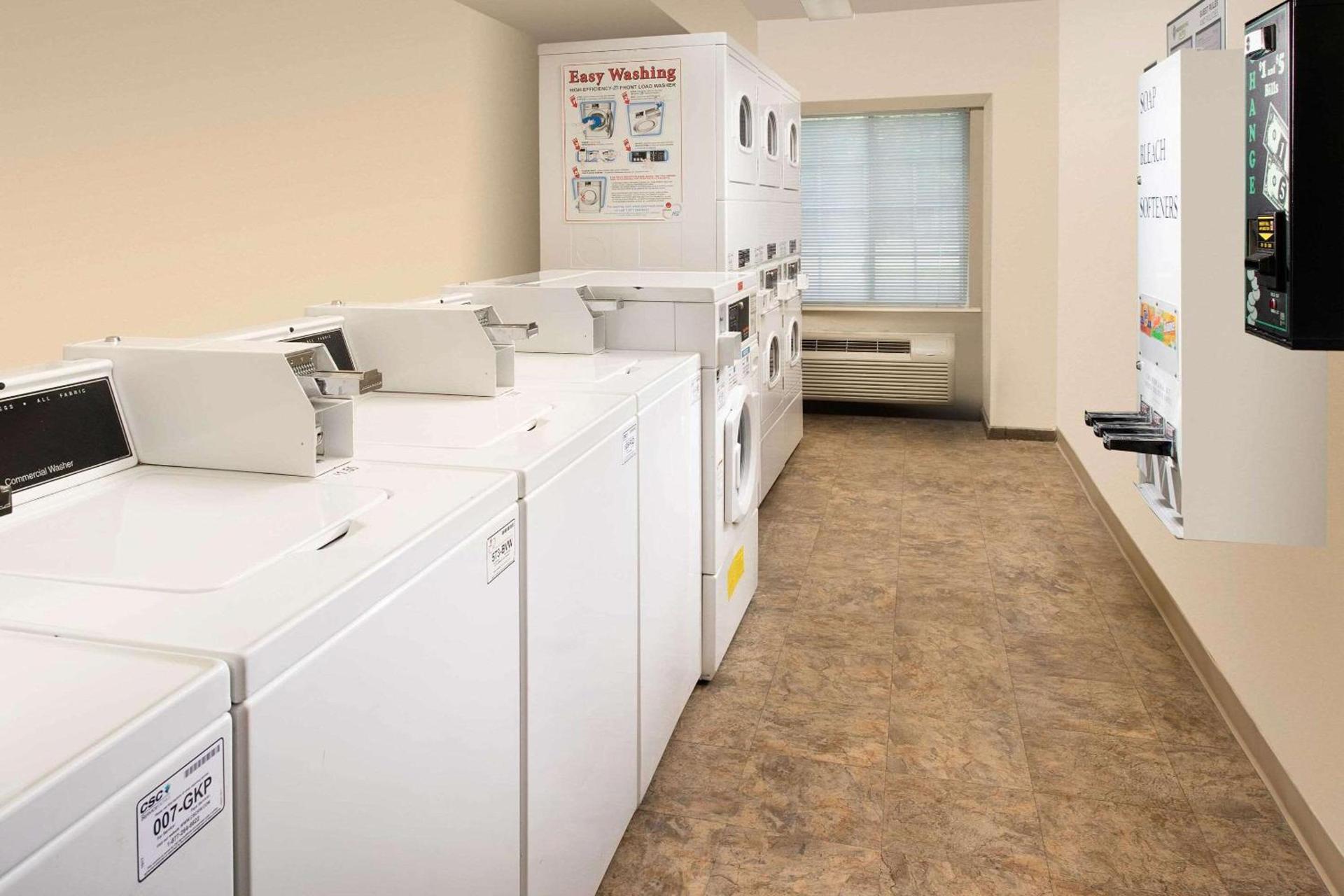WoodSpring Suites Killeen photo 17