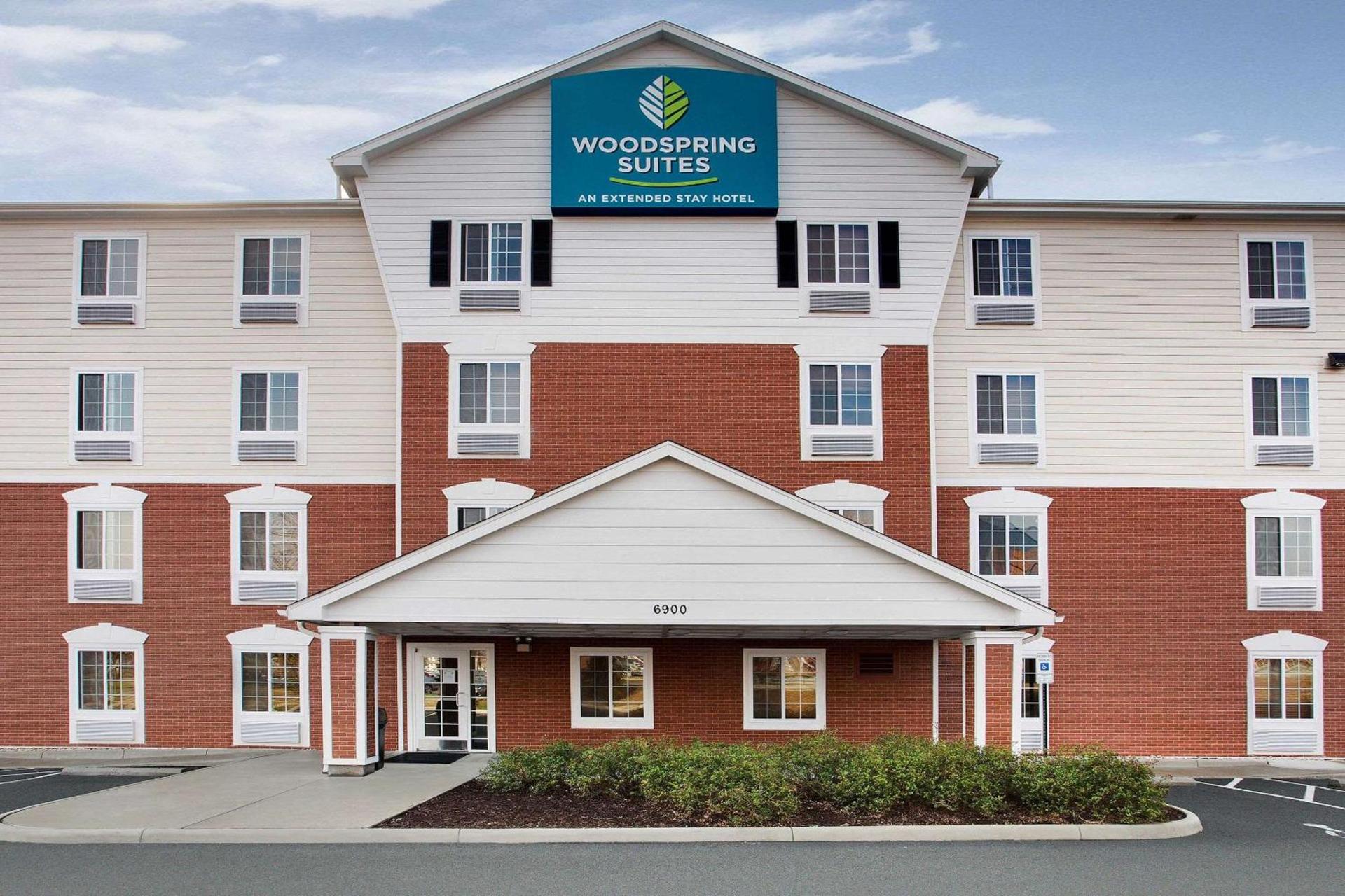 WoodSpring Suites Richmond West I-64 photo 1