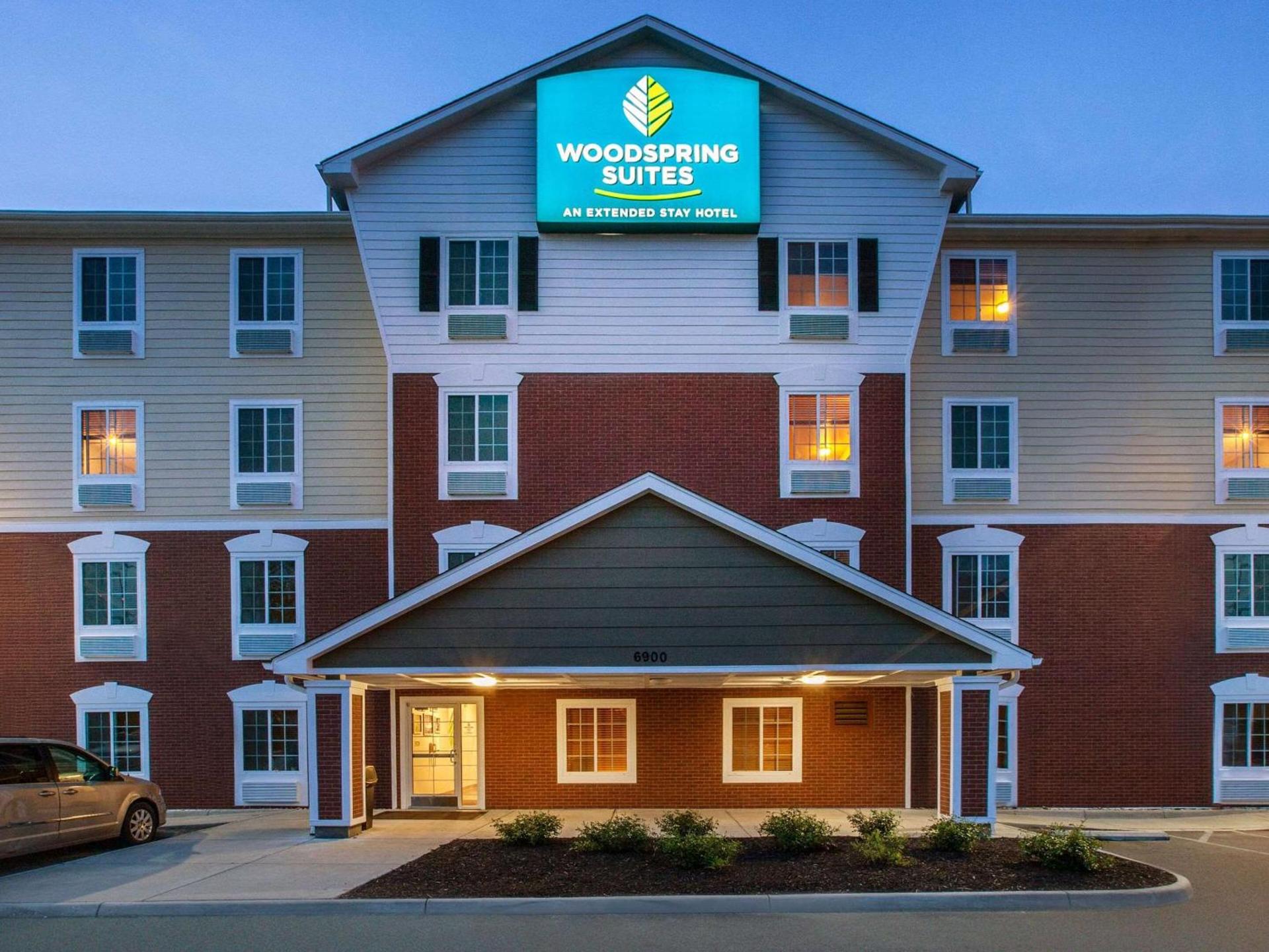 WoodSpring Suites Richmond West I-64 photo 5