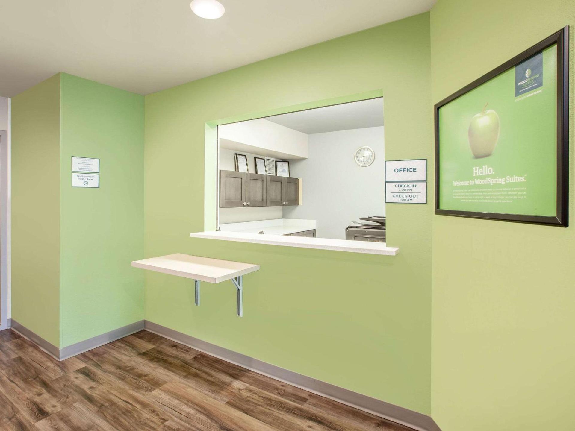 WoodSpring Suites Richmond West I-64 photo 6
