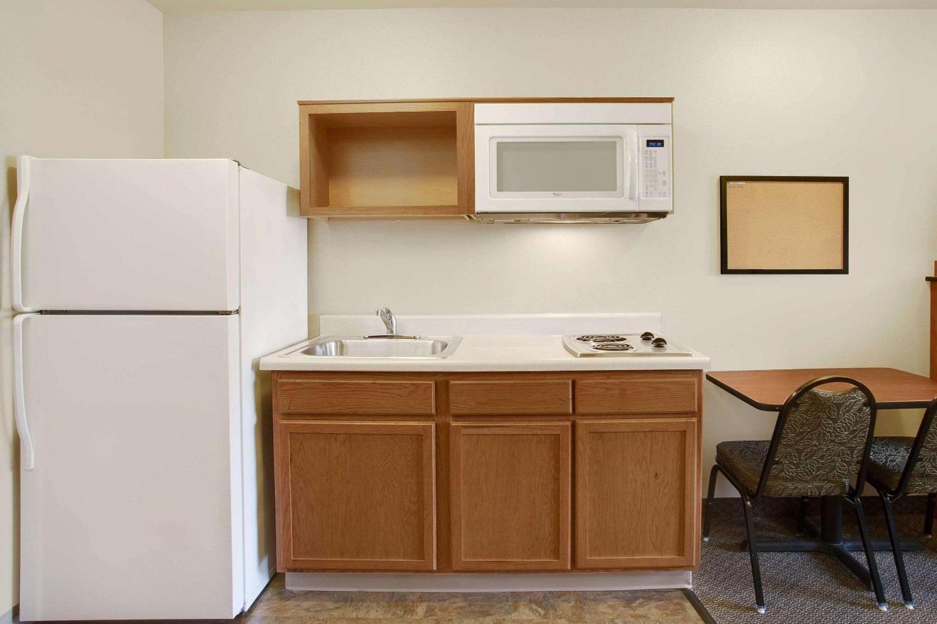 WoodSpring Suites Richmond West I-64 photo 15