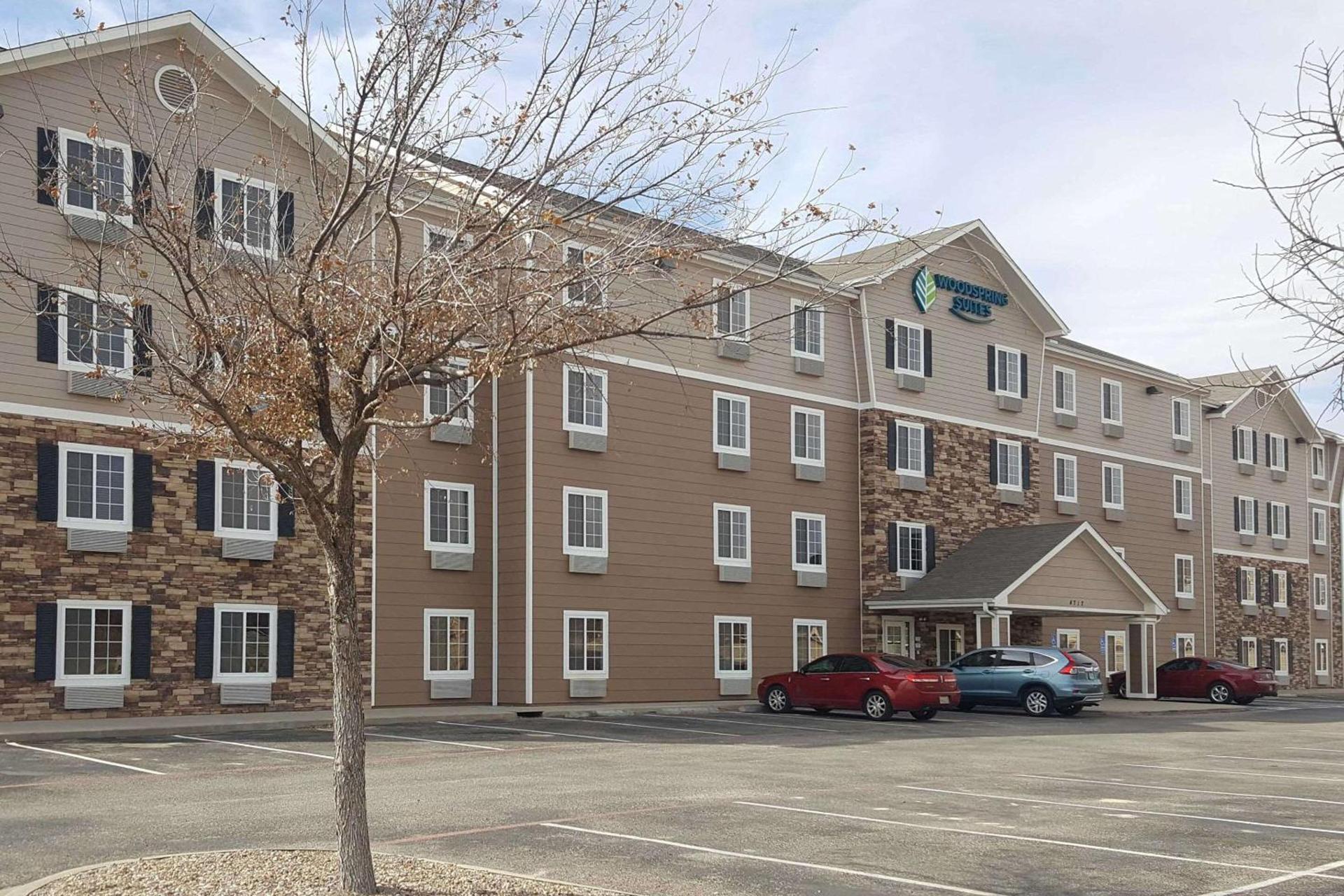 WoodSpring Suites Midland photo 10