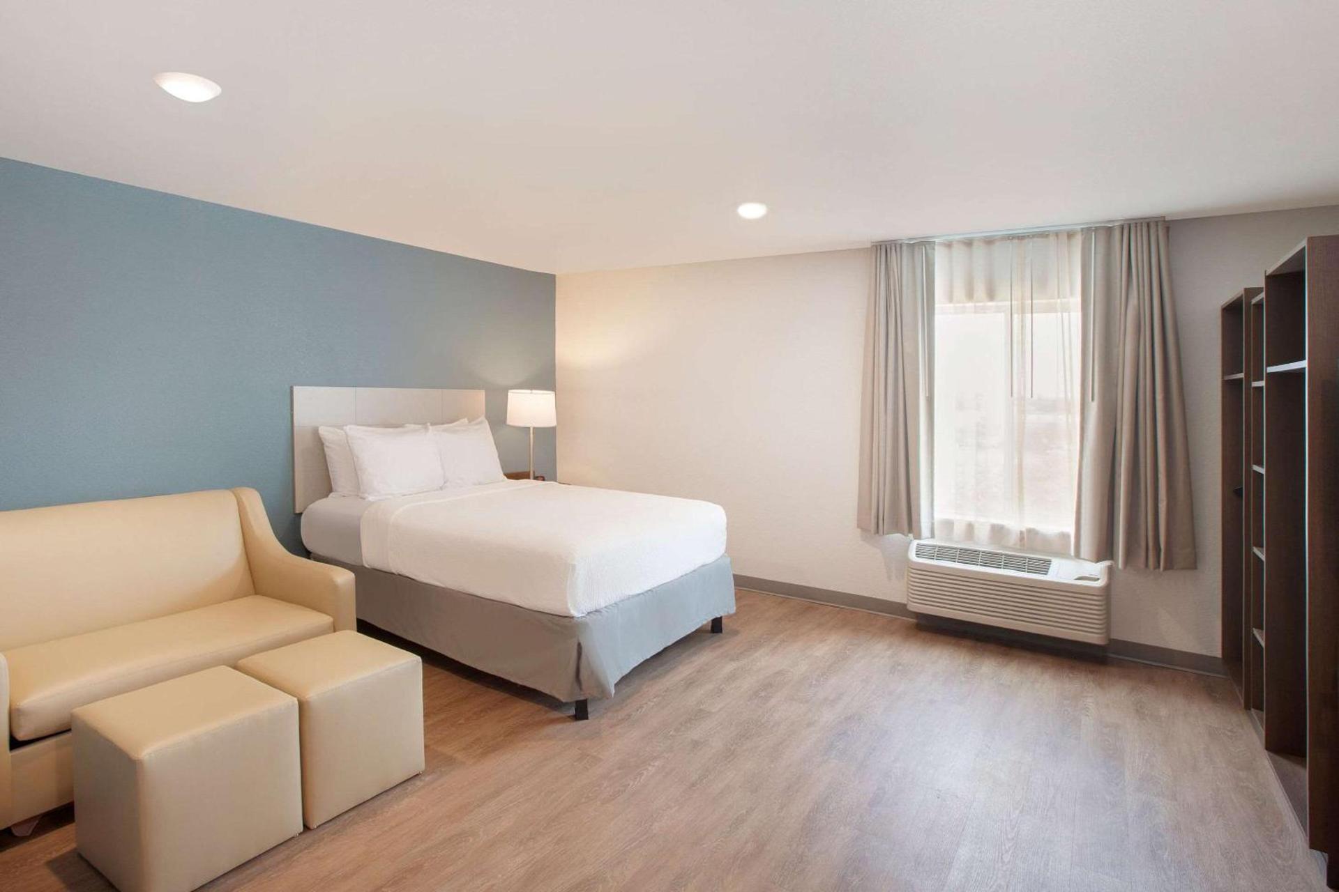 WoodSpring Suites Houston 288 South Medical Center photo 8