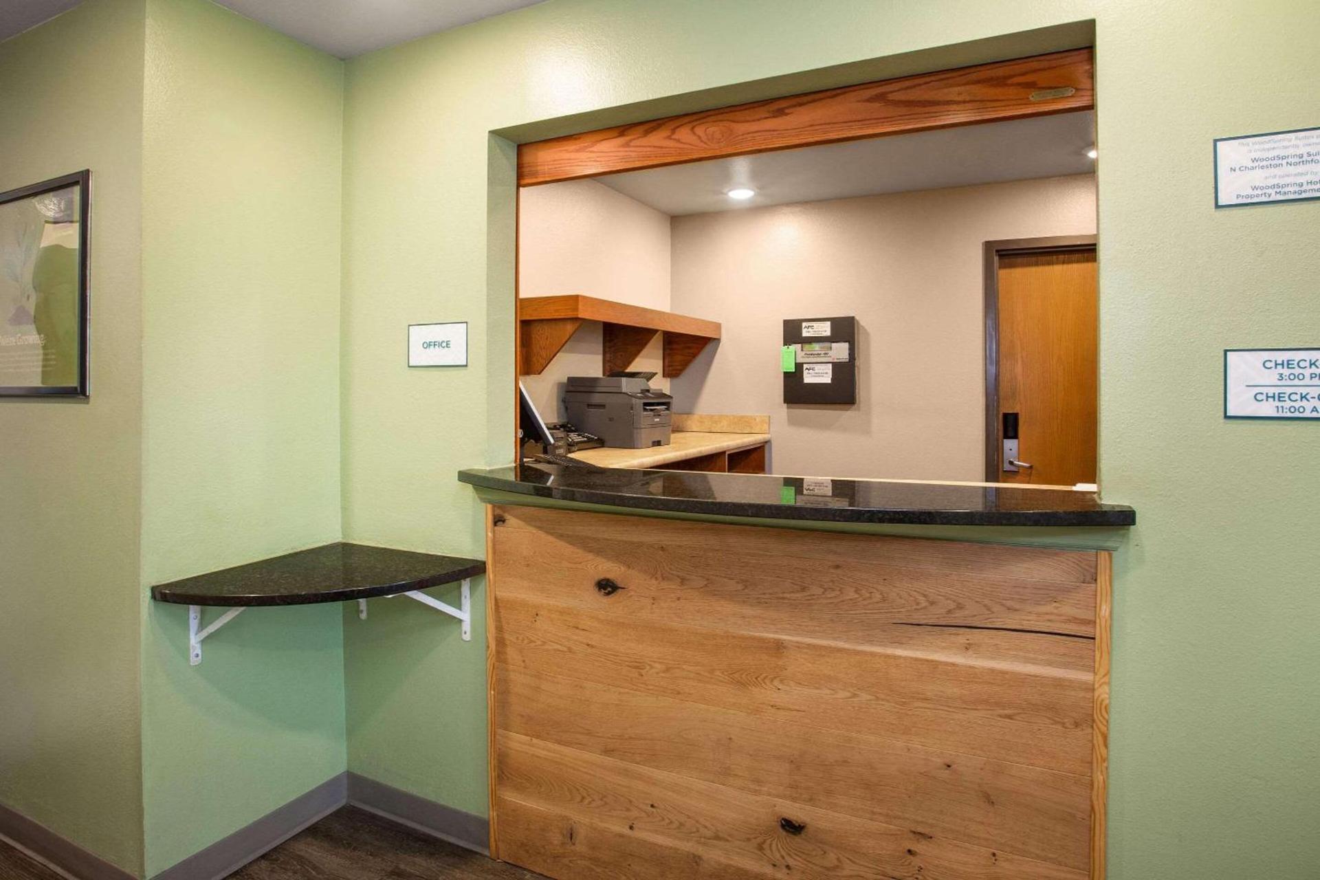 WoodSpring Suites Odessa photo 5