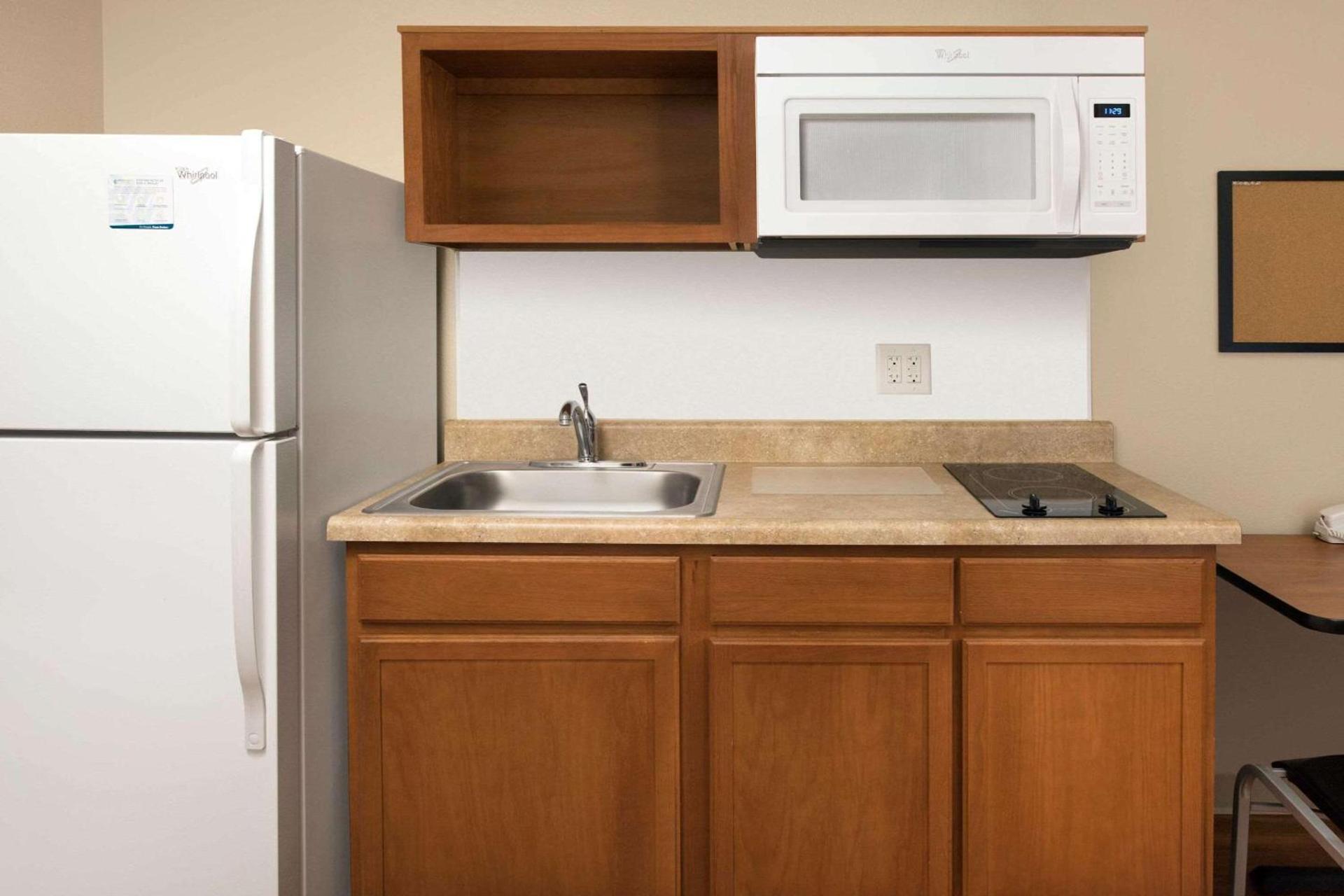 WoodSpring Suites Odessa photo 8