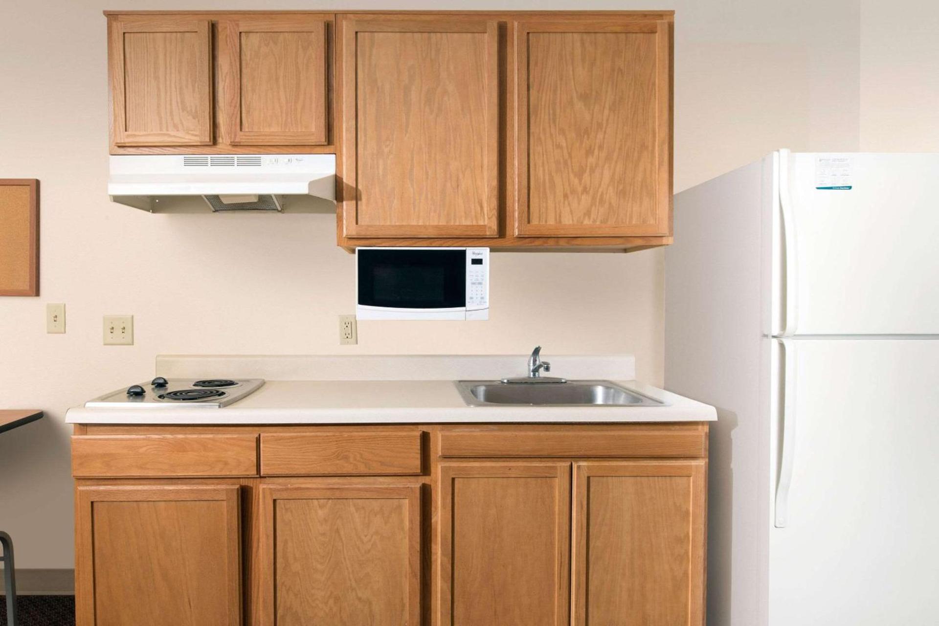 WoodSpring Suites Odessa photo 11