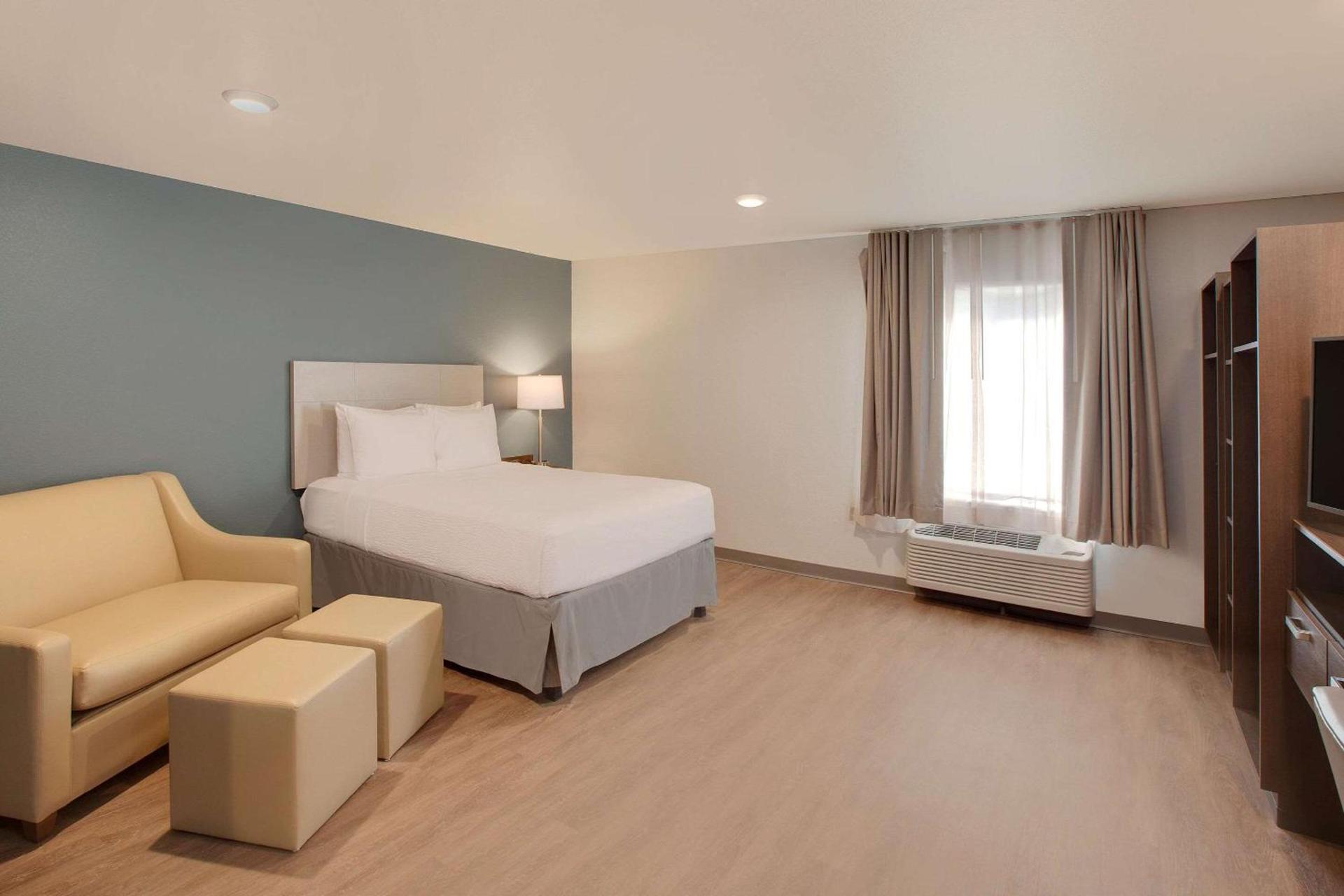 WoodSpring Suites Houston Northwest photo 9