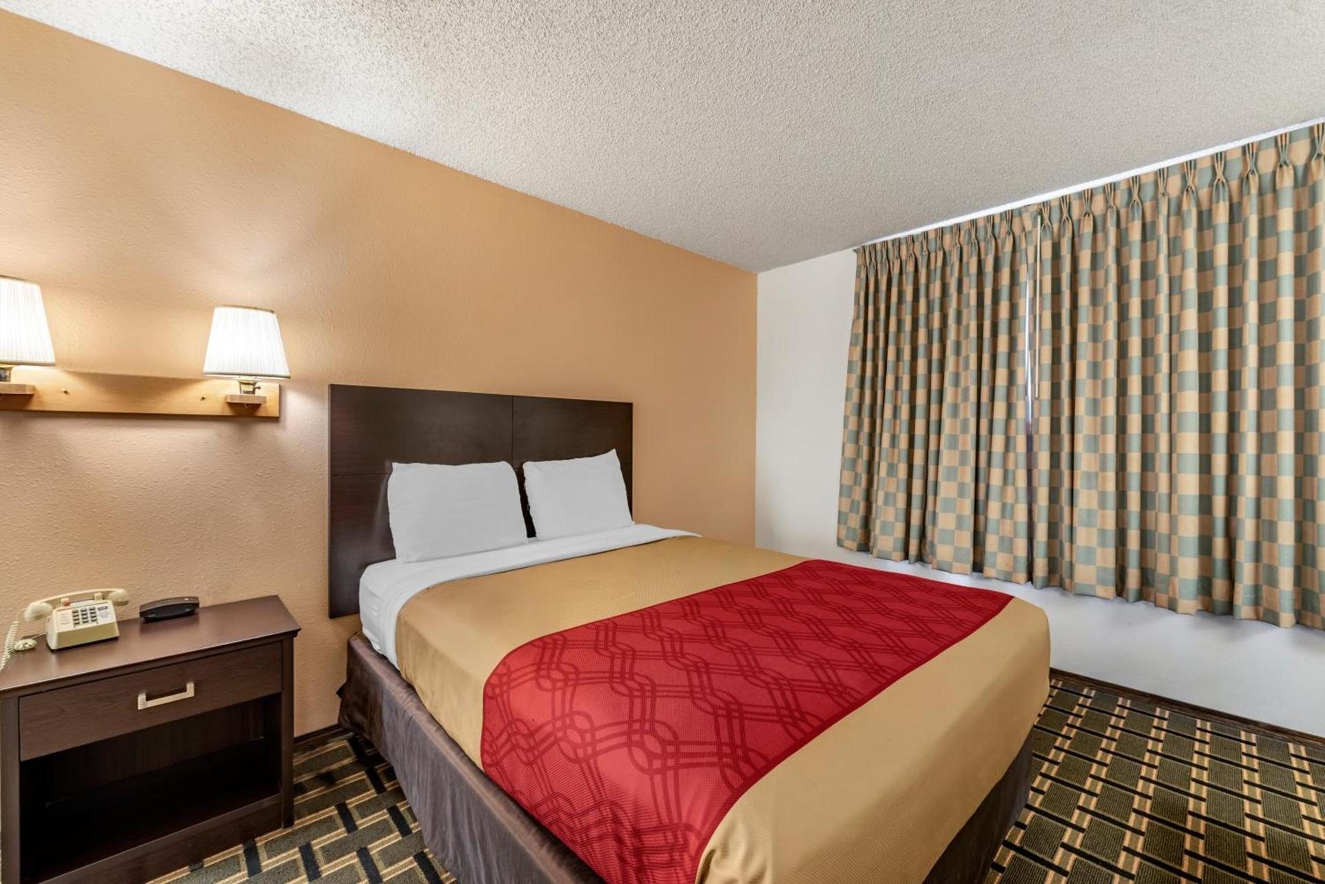Econo Lodge La Junta photo 8