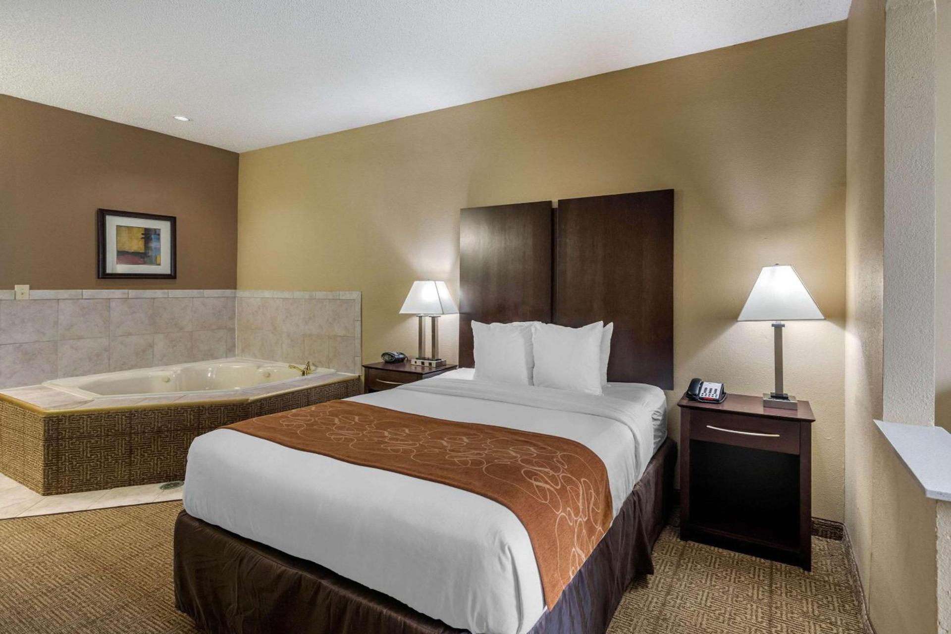 Comfort Suites The Colony - Plano West photo 11