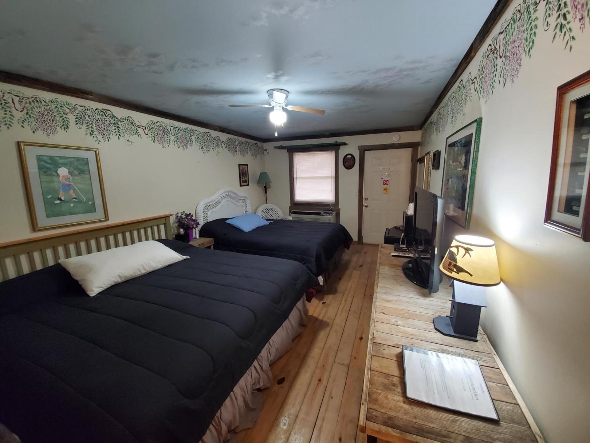 Jamesport Inn photo 20