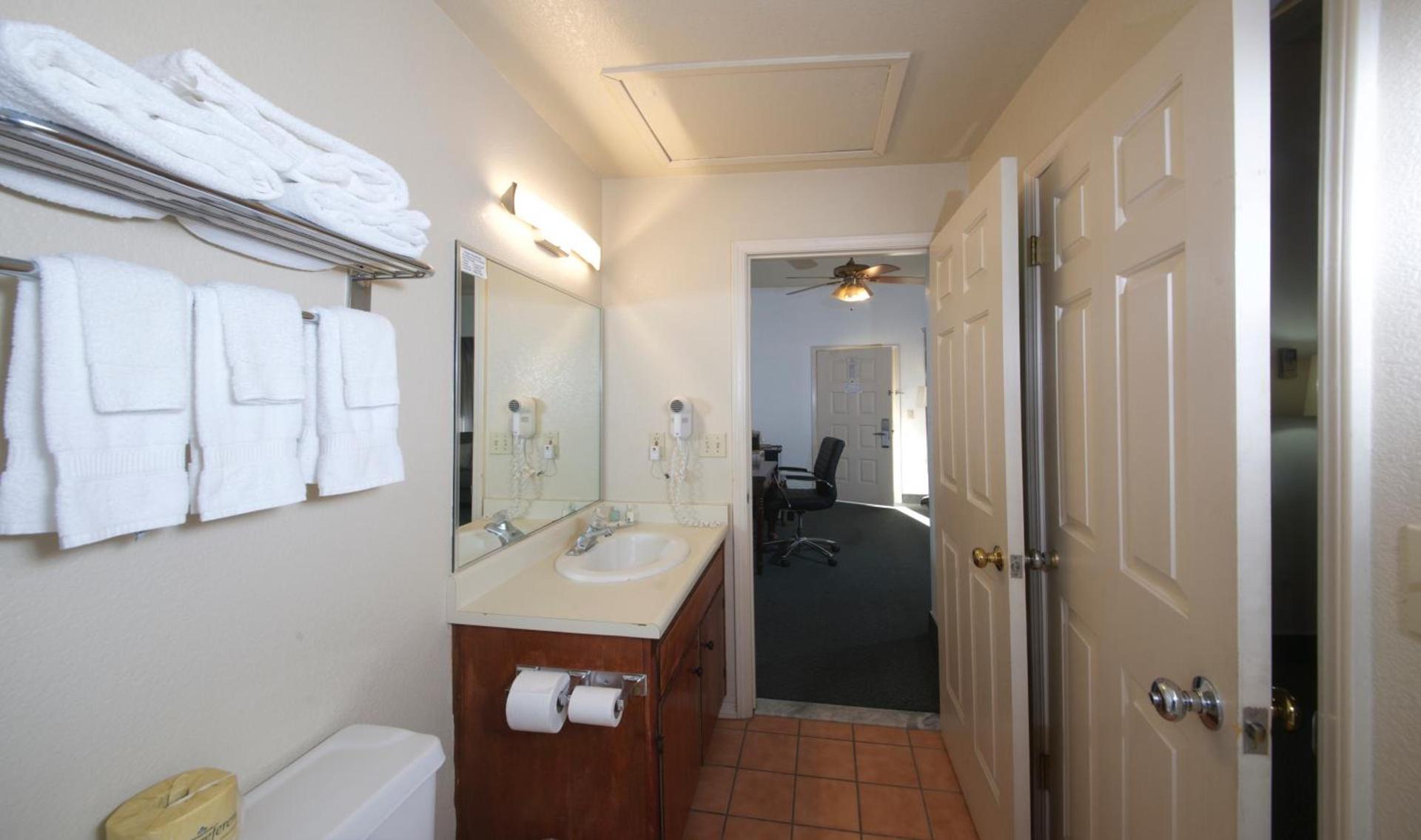 Quality Inn Yosemite Valley Gateway photo 58