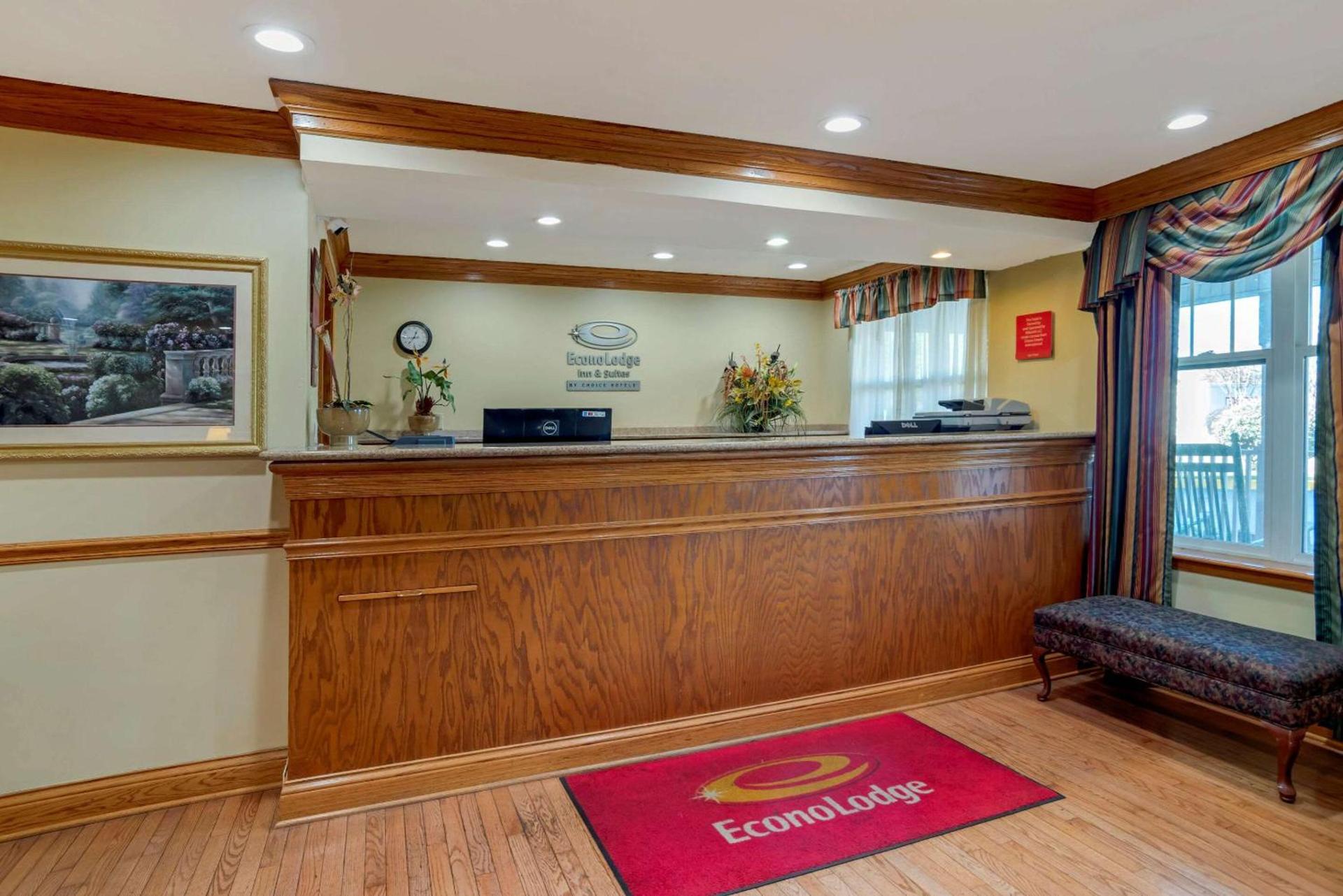 Econo Lodge Inn & Suites Flowood - Jackson Northwest photo 14
