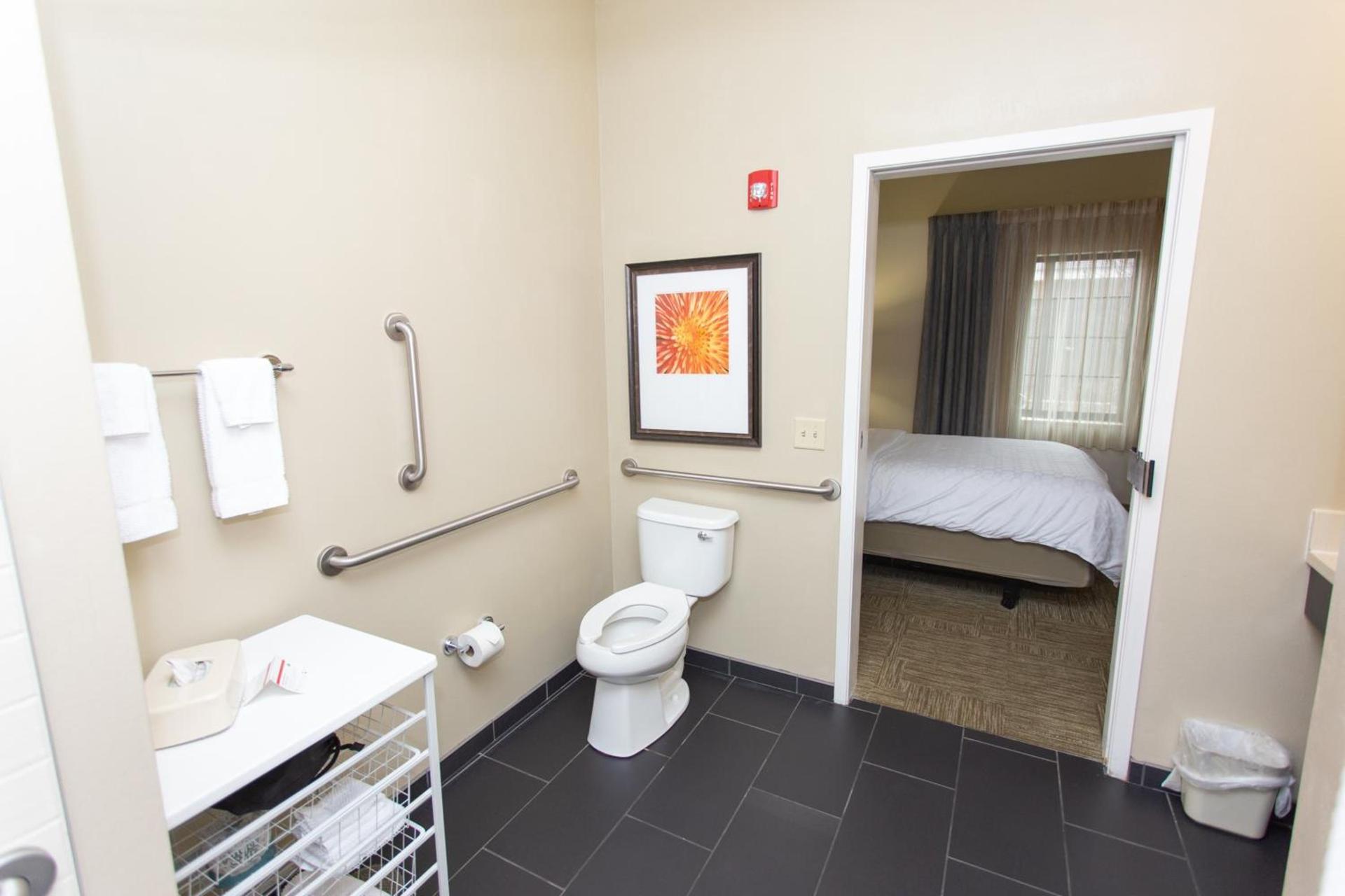 Staybridge Suites Davenport by IHG photo 7