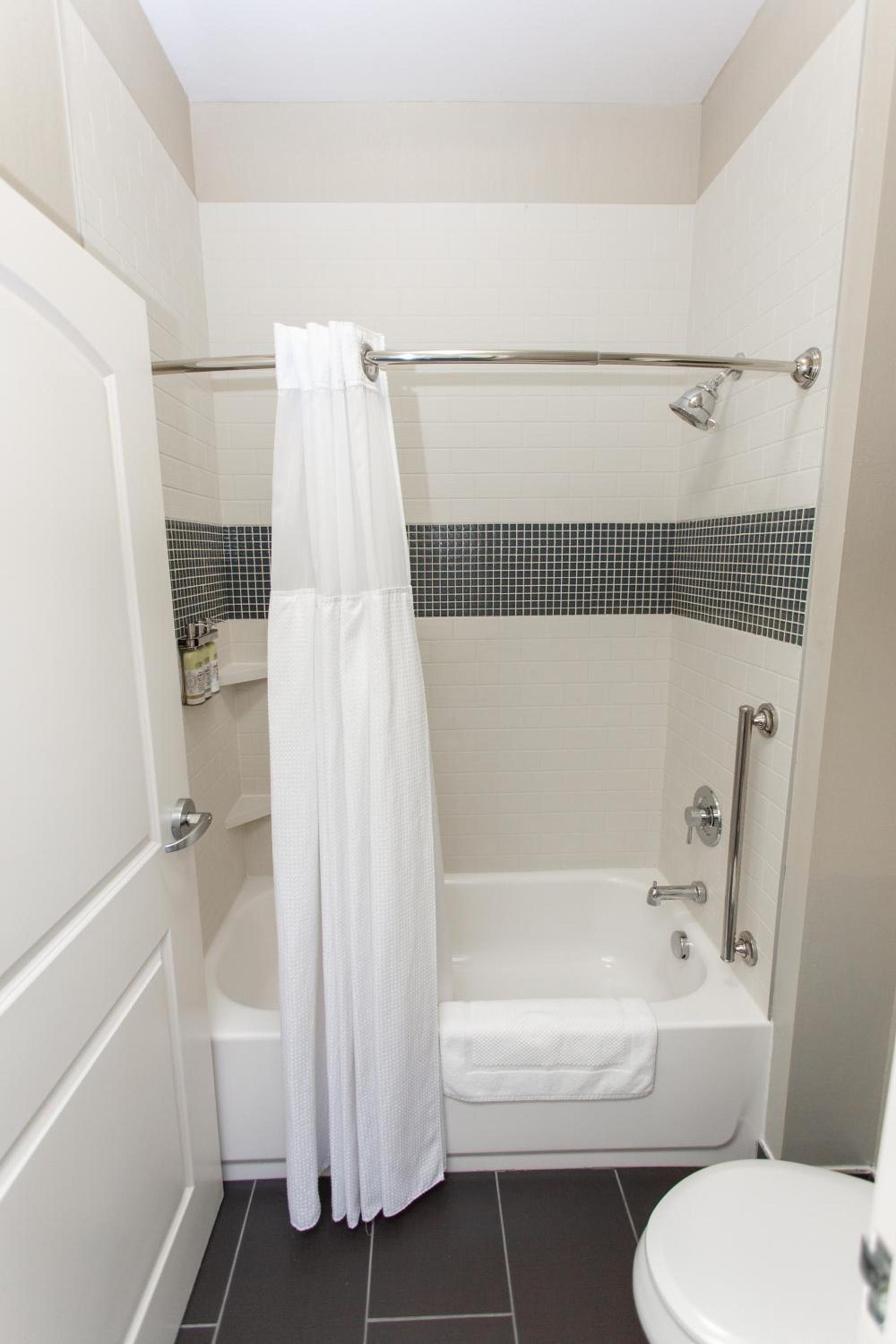Staybridge Suites Davenport by IHG photo 5