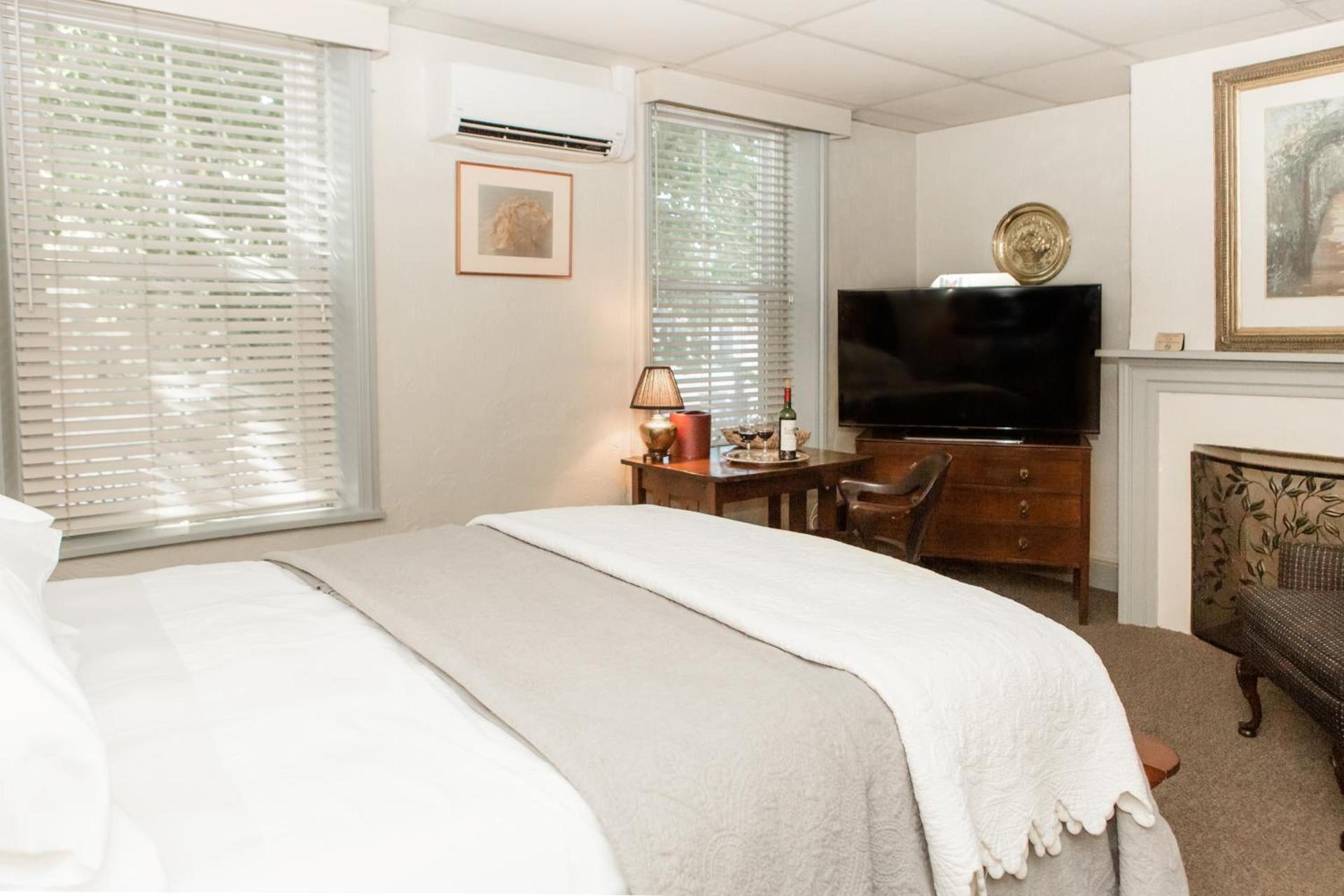 James Buchanan Hotel, Trademark Collection by Wyndham photo 29