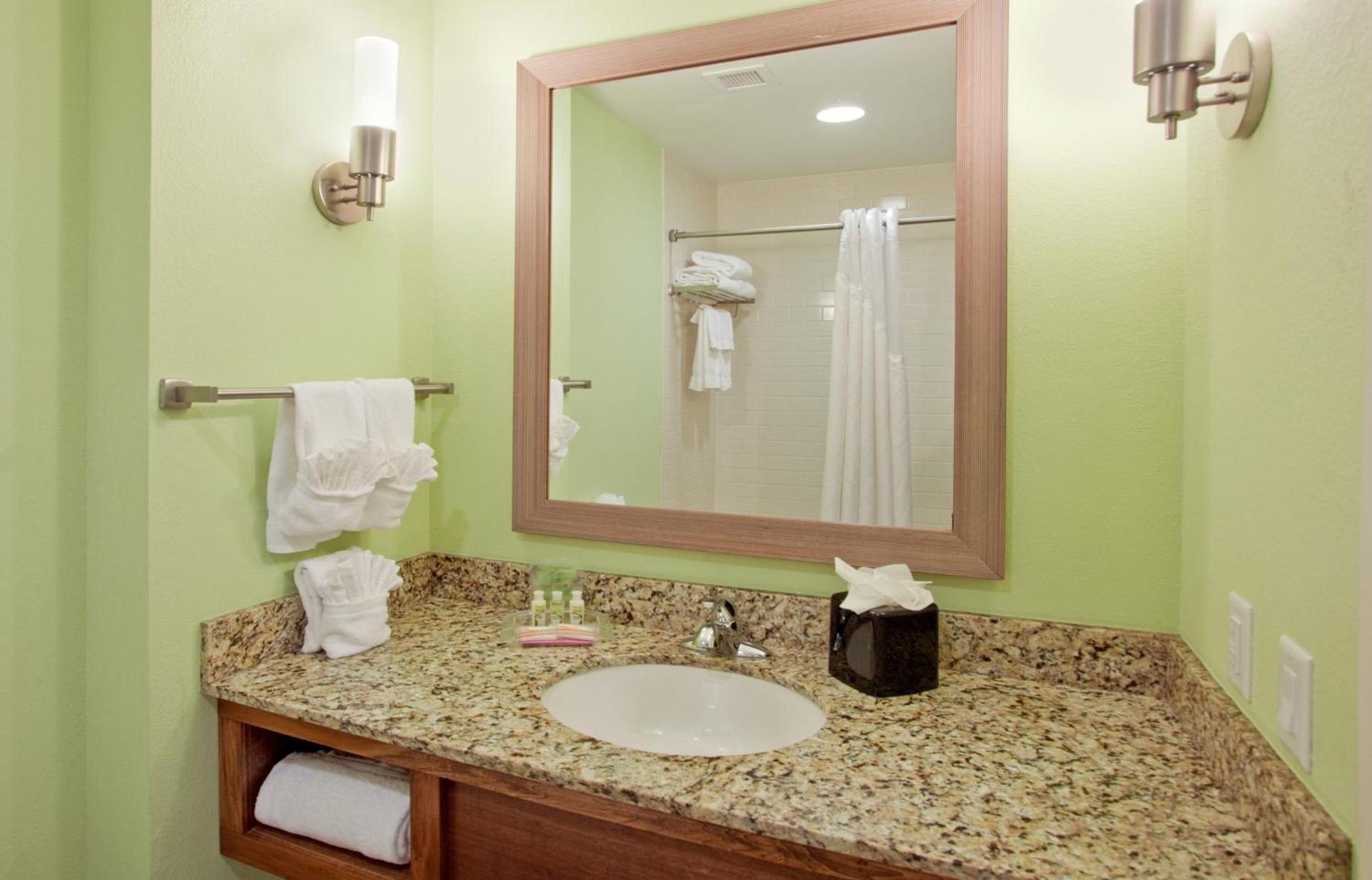 Holiday Inn Resort Pensacola Beach Gulf Front by IHG photo 35