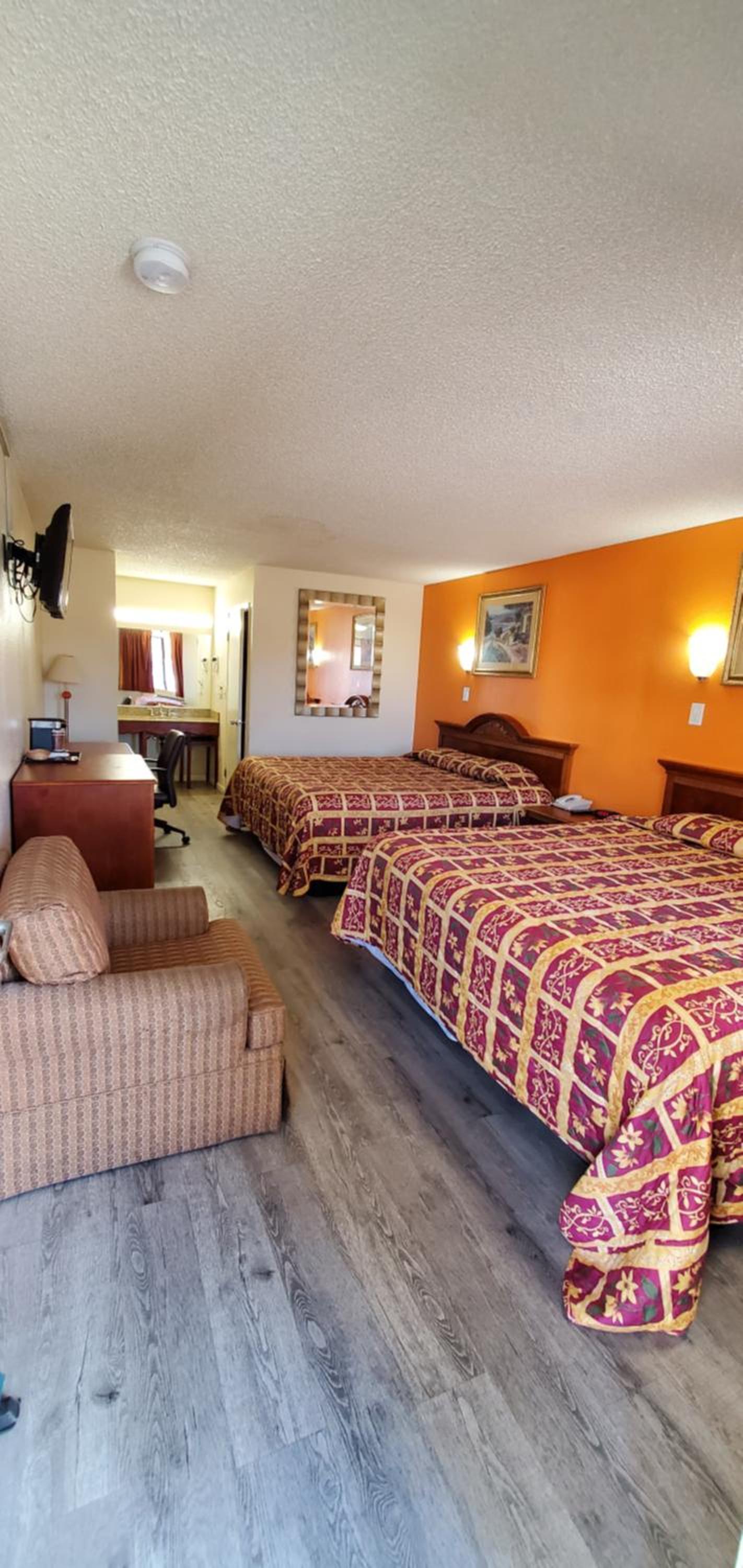Anaheim National Inn photo 20