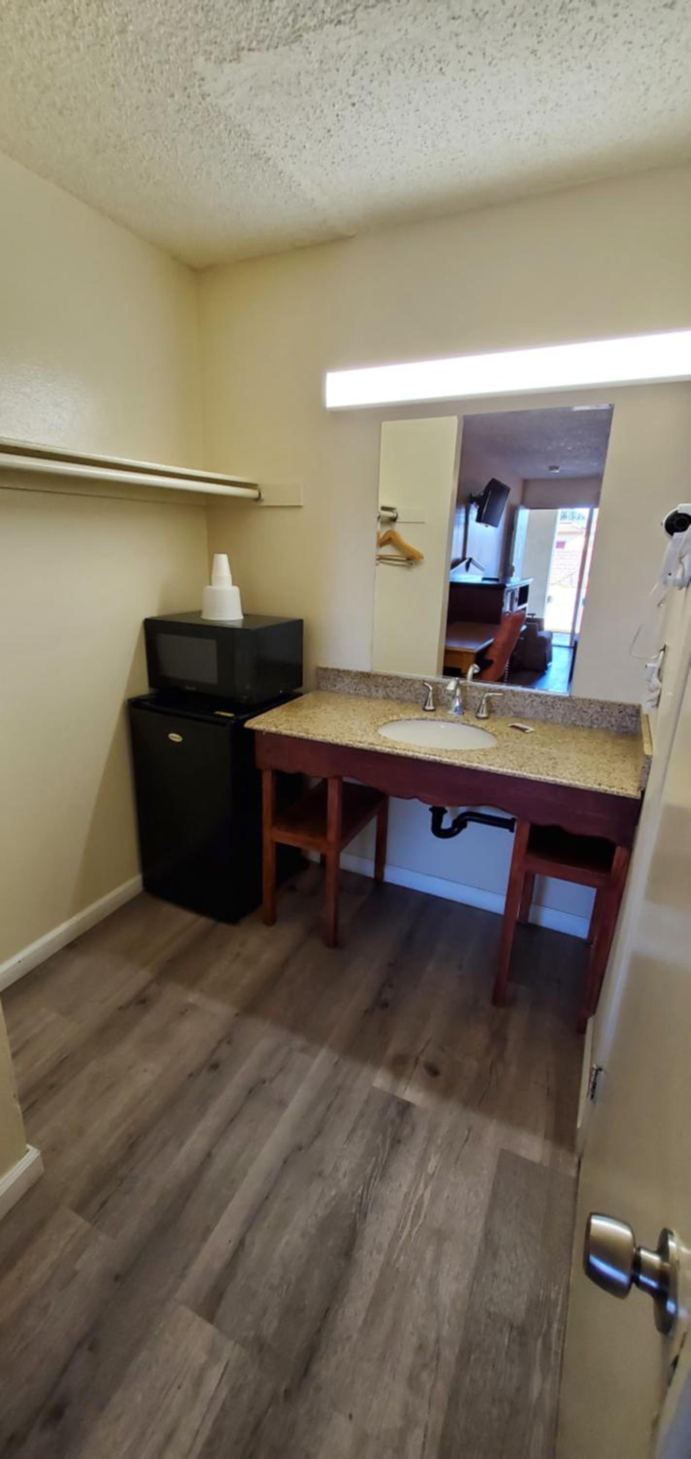Anaheim National Inn photo 14