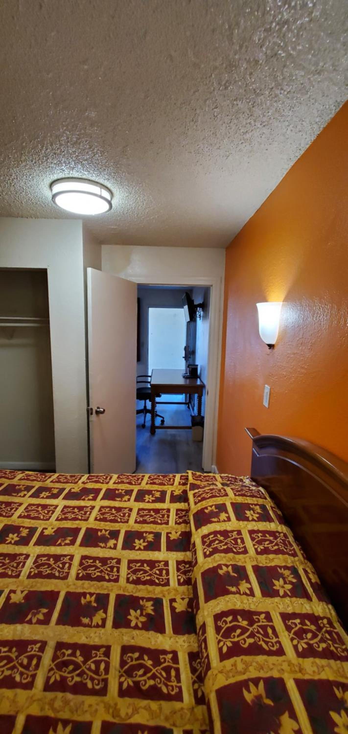 Anaheim National Inn photo 8