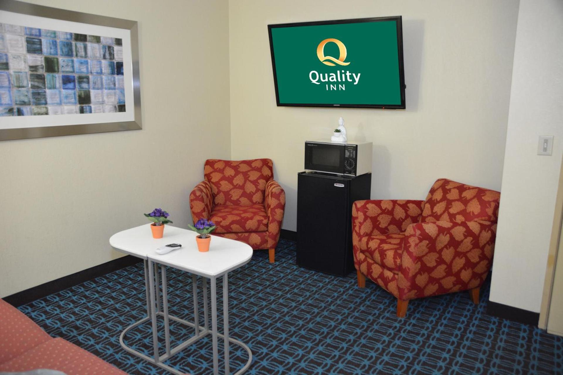 Quality Inn & Suites Dublin photo 14