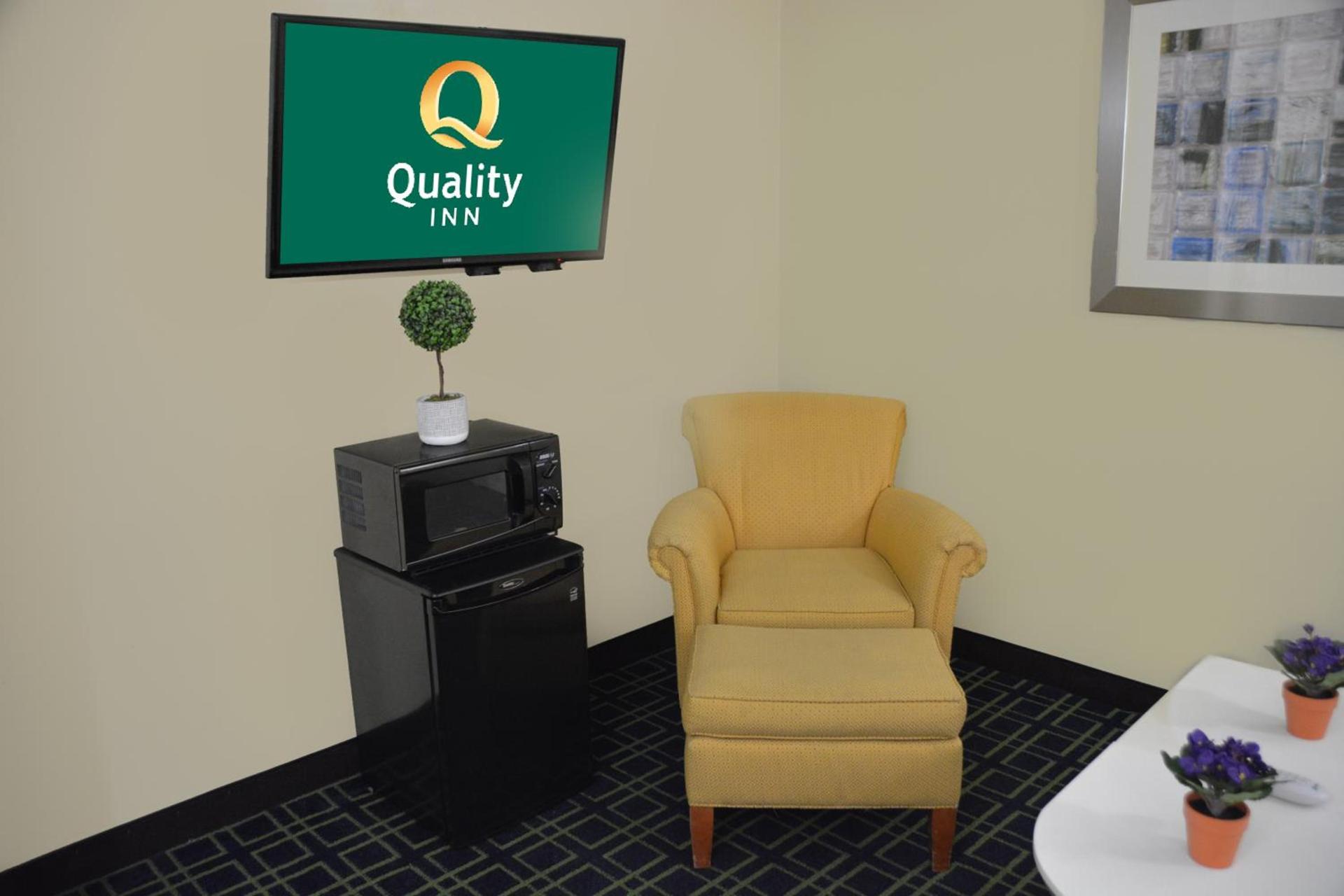 Quality Inn & Suites Dublin photo 15