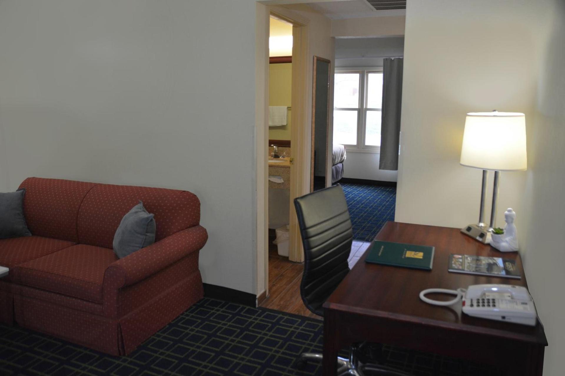 Quality Inn & Suites Dublin photo 16