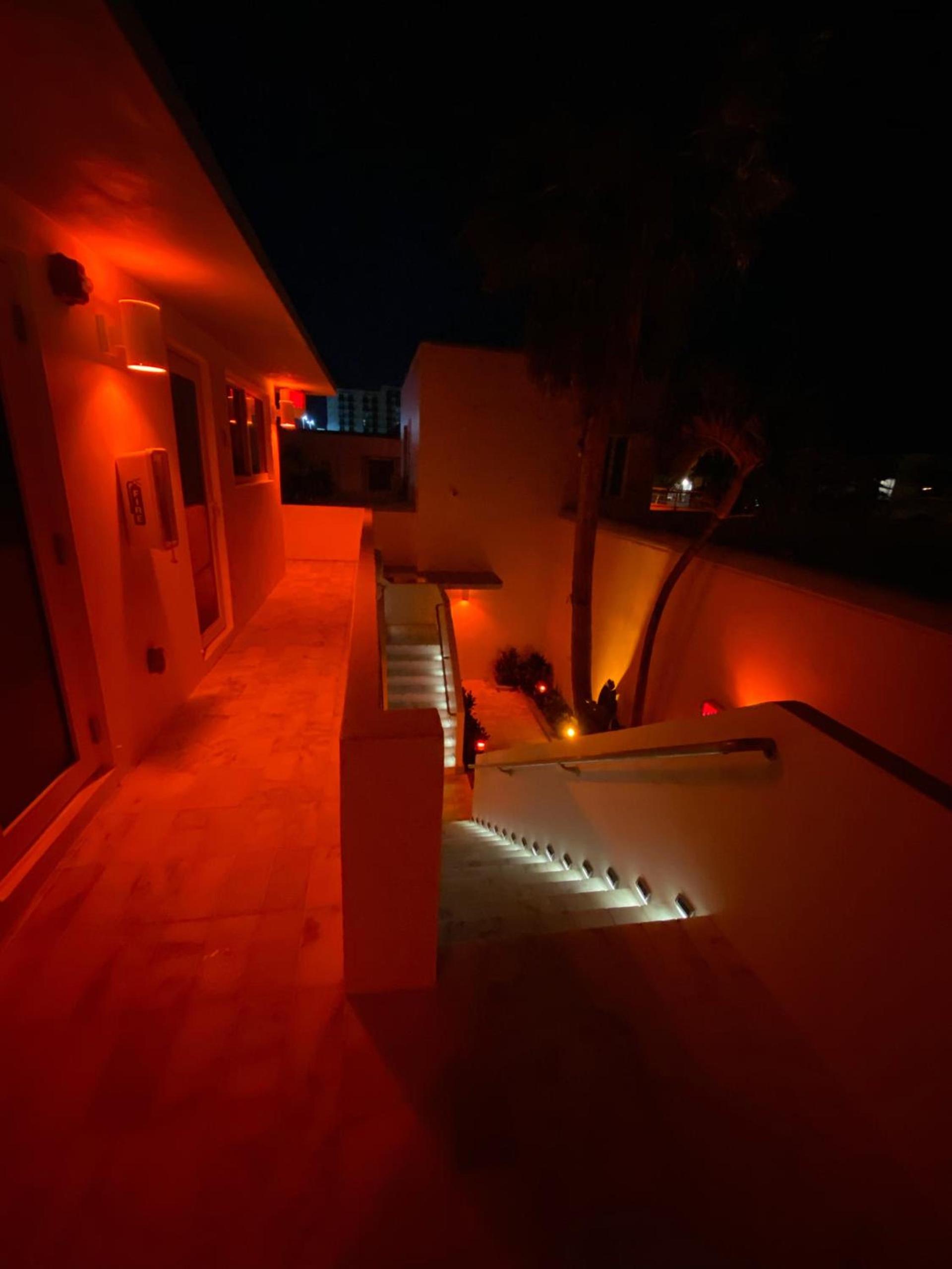 The Marlin Beachside photo 16