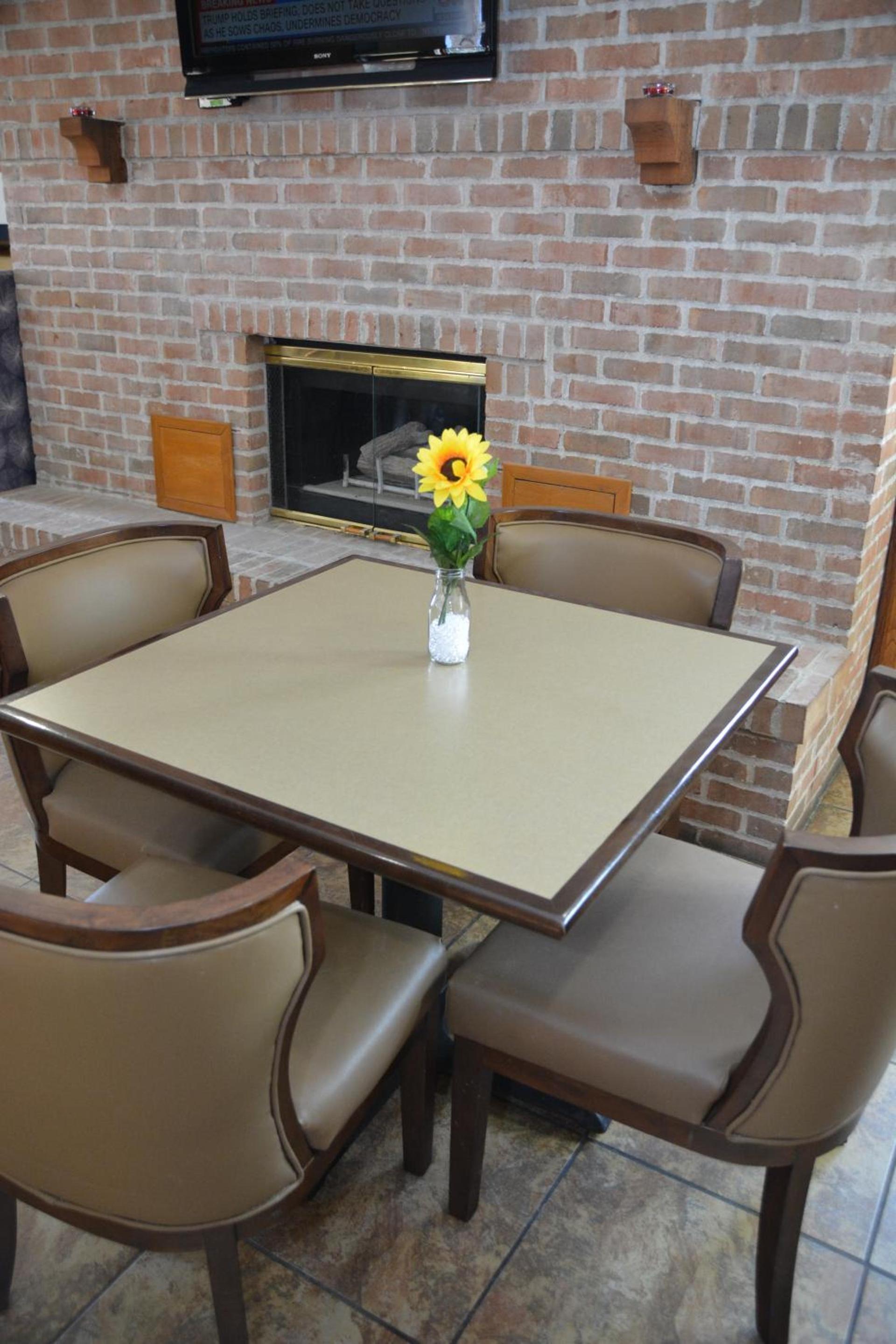 Quality Inn & Suites Dublin photo 9