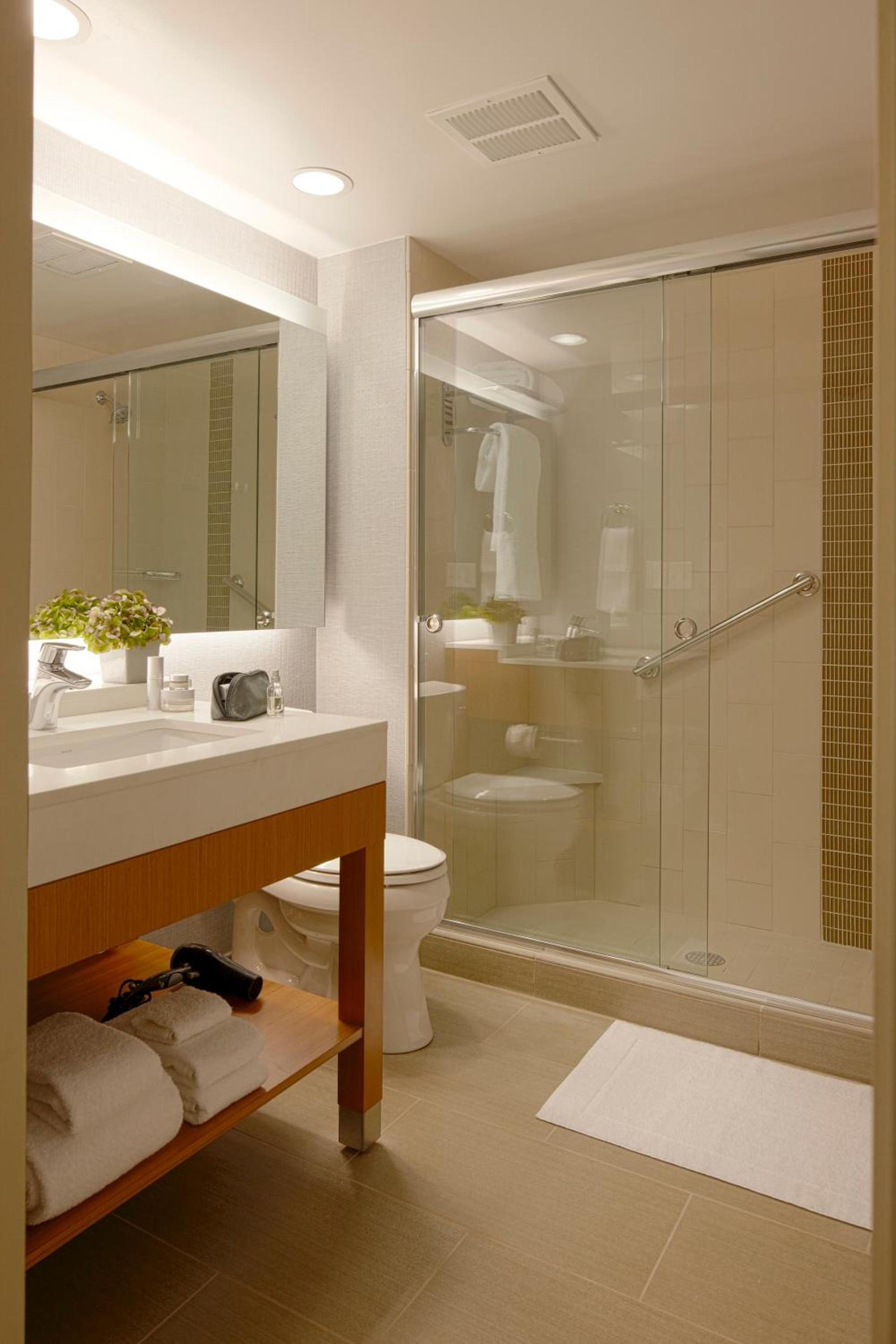 Hyatt Place Boston/Seaport District photo 69