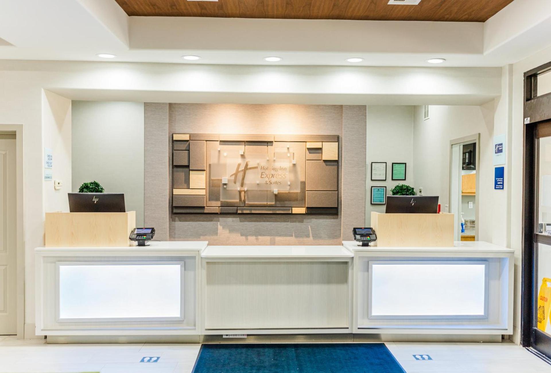 Holiday Inn Express Hotel & Suites Greenville by IHG photo 51