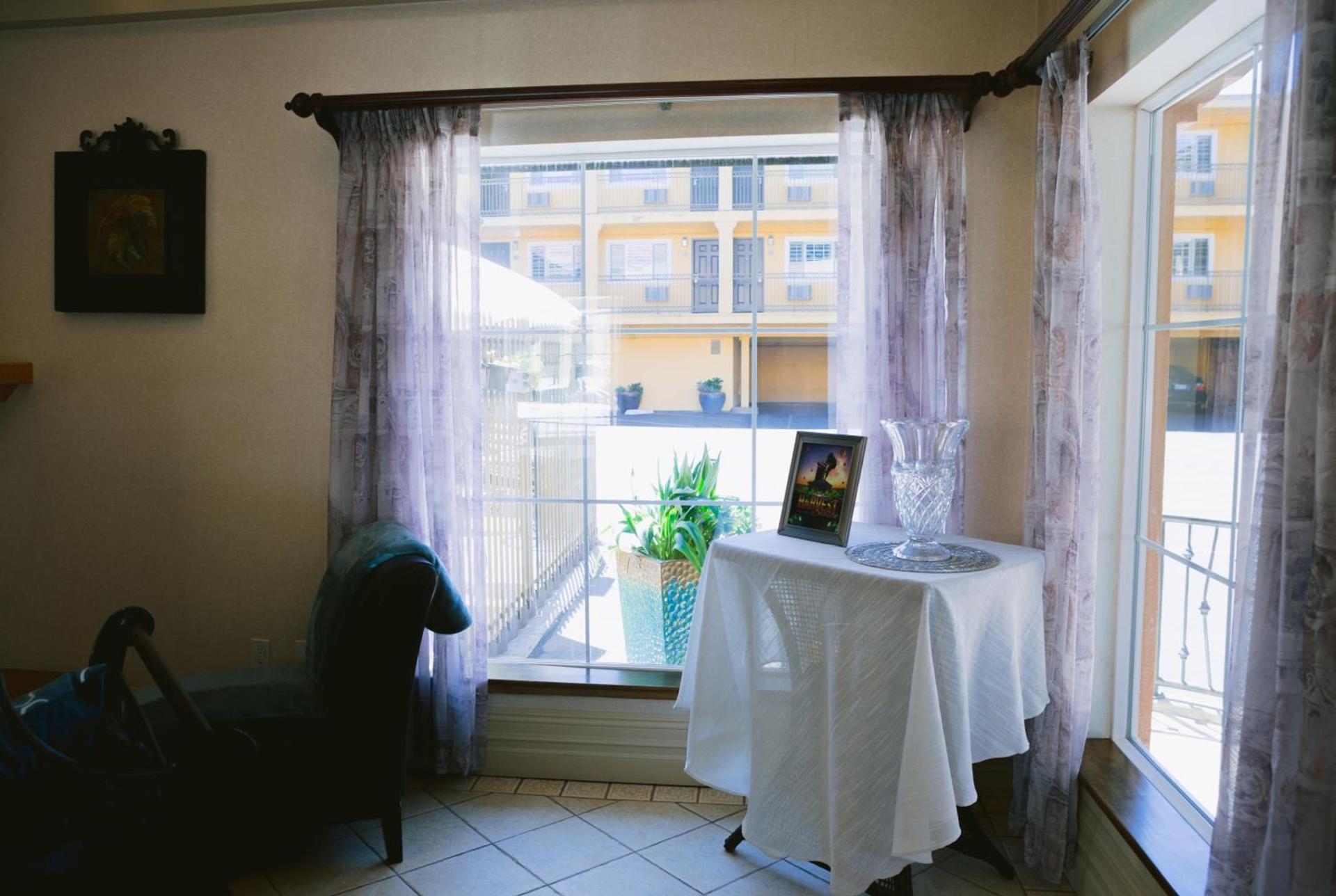 Napa Valley Hotel & Suites photo 7
