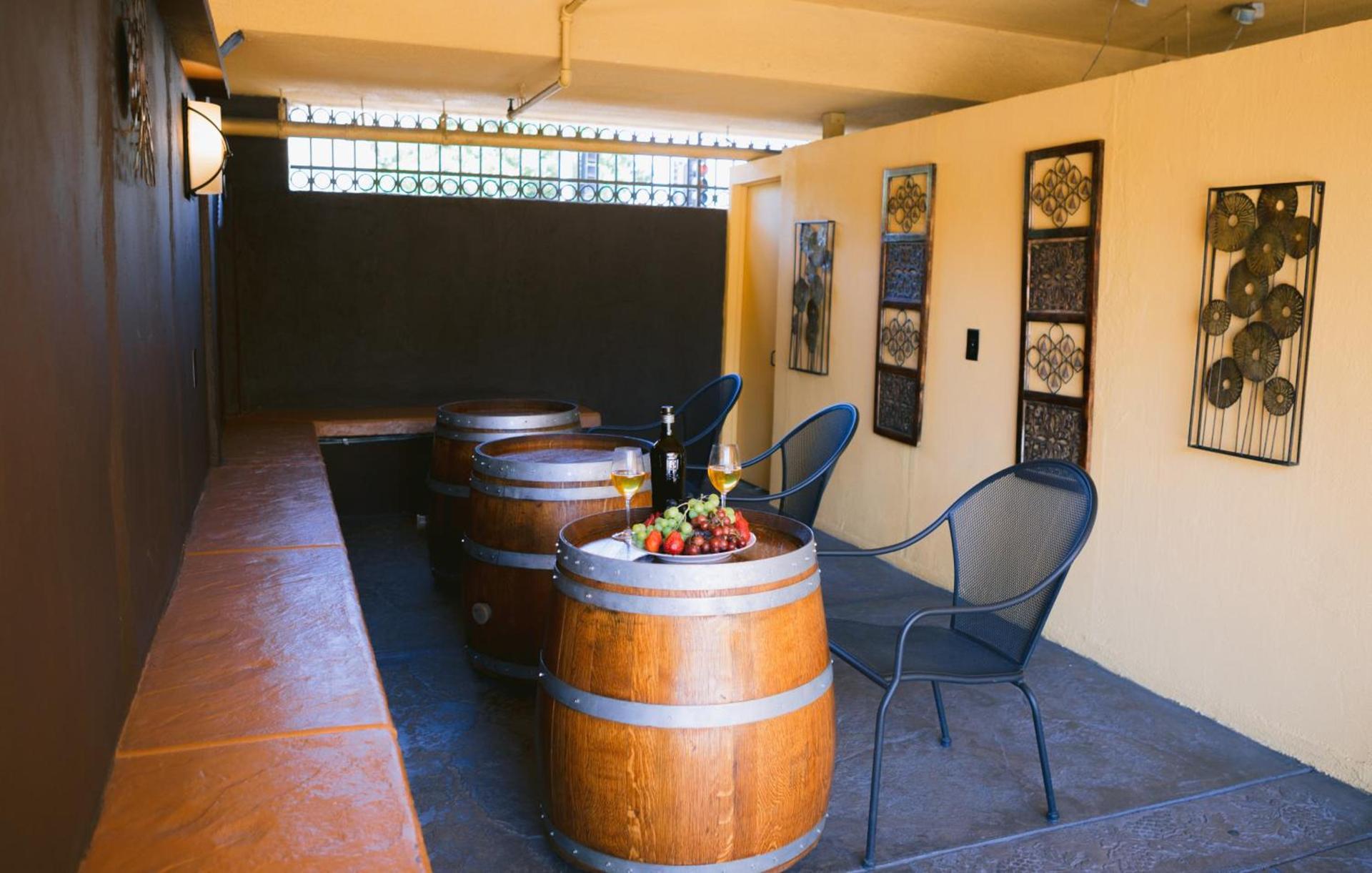 Napa Valley Hotel & Suites photo 4