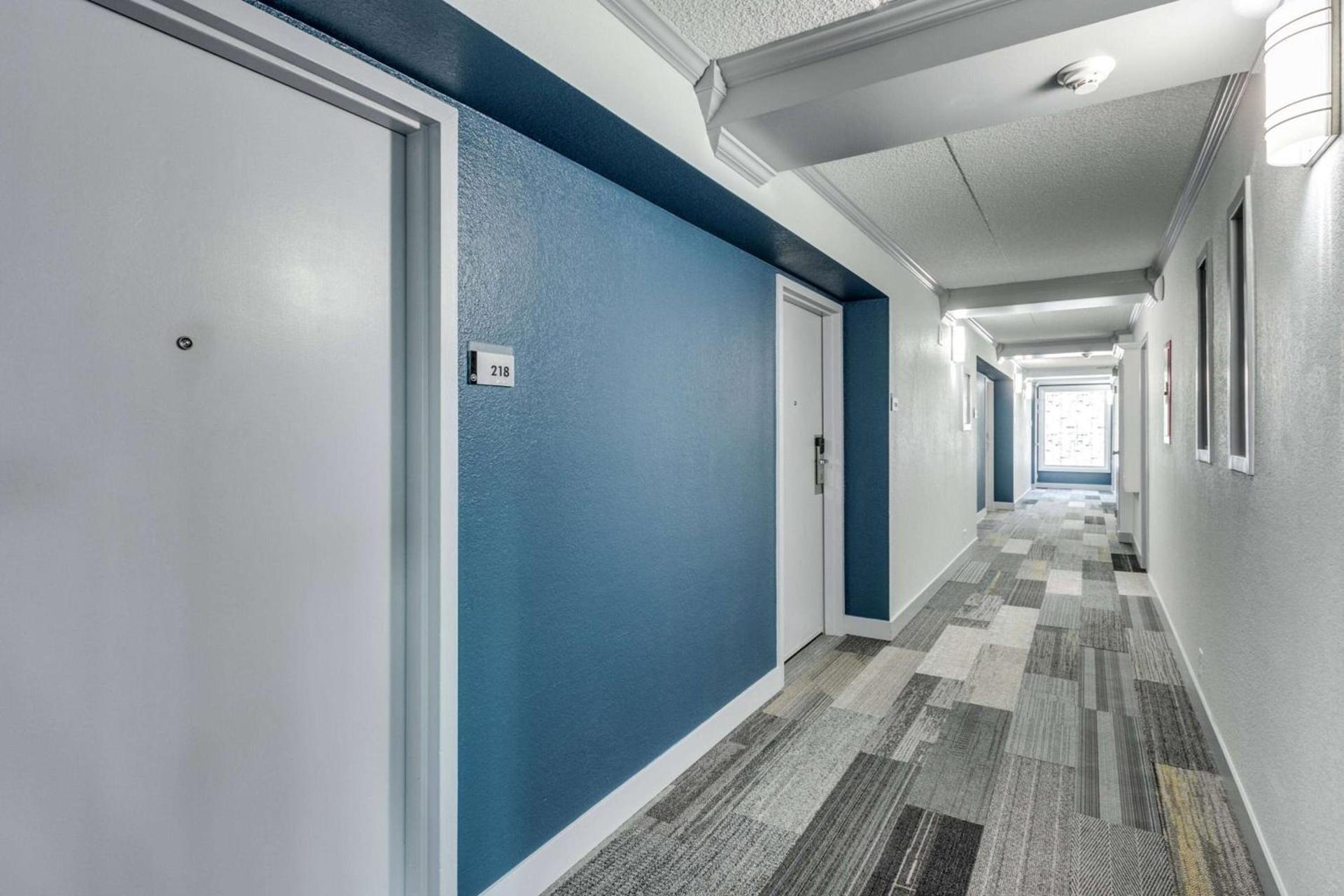 Days Inn & Suites by Wyndham Spokane photo 3