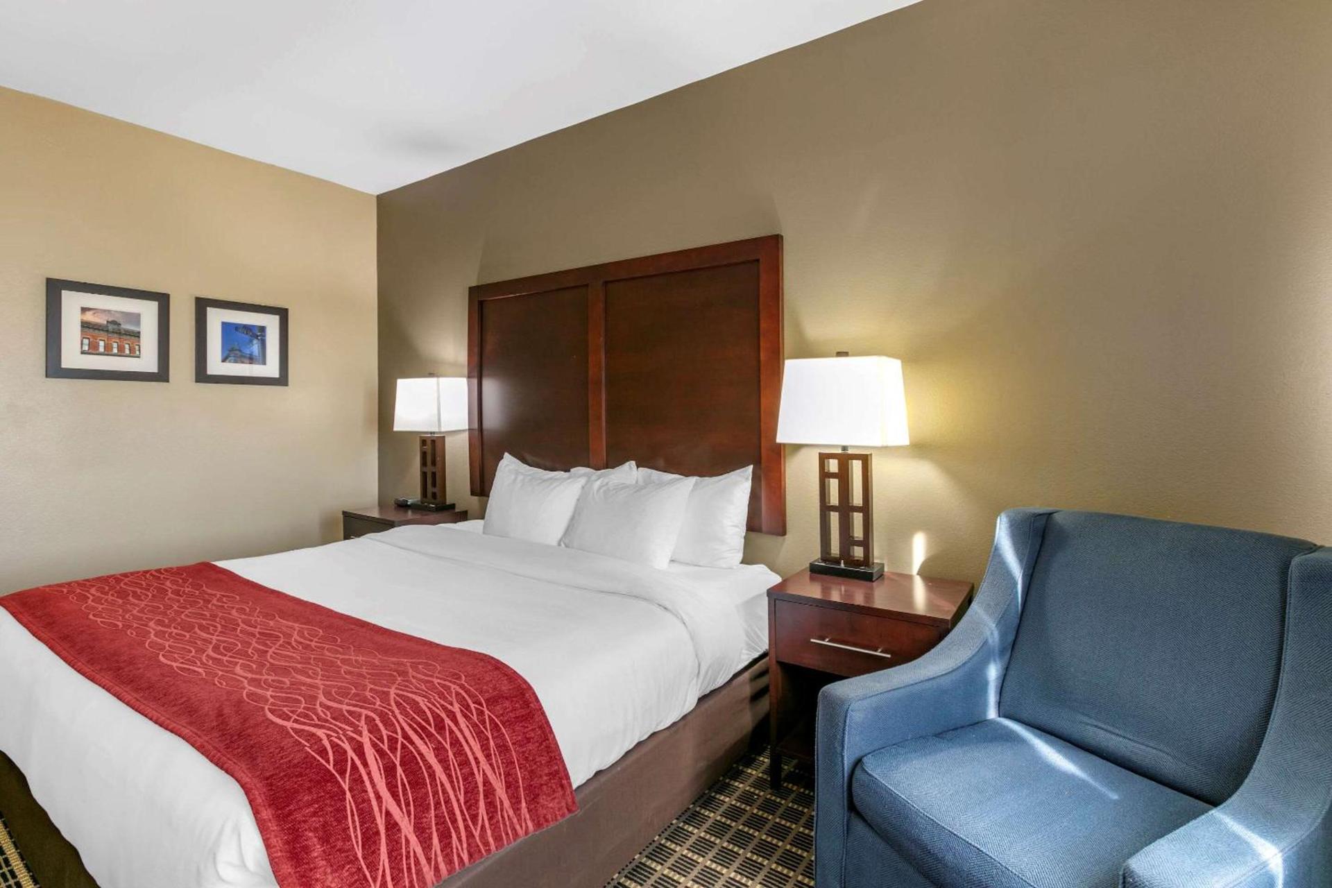 Comfort Inn Fort Collins North photo 6