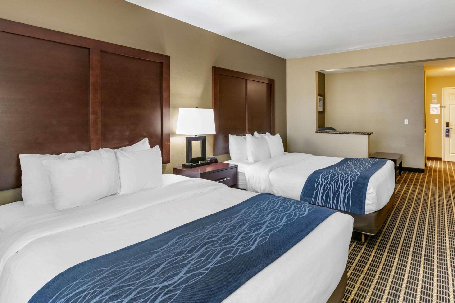 Comfort Inn Fort Collins North photo 25
